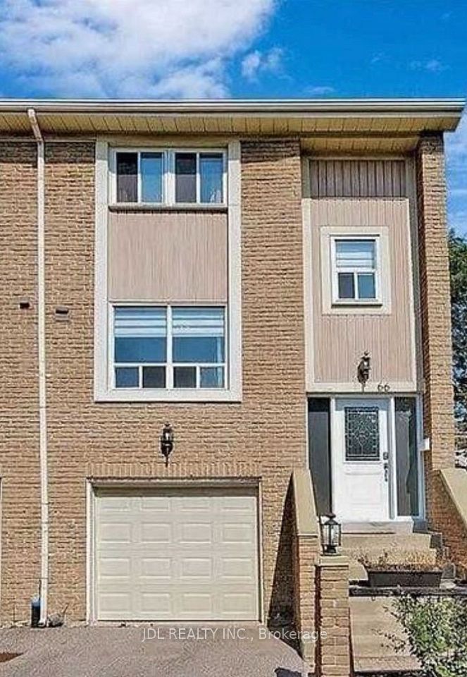 66 Stonehill Crt Court One Bedroom 2nd Floor, Toronto, On M1w 2v3