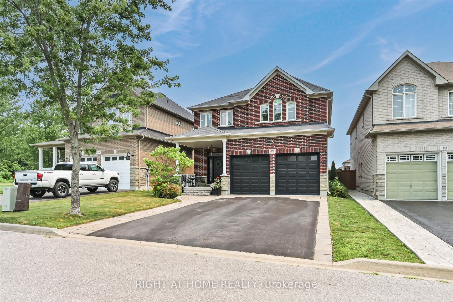 1259 Aldsworth Crescent, Oshawa, On L1k 0s5