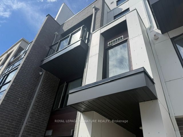 1475 O'Connor Drive 2, Toronto, On M4b 0a7