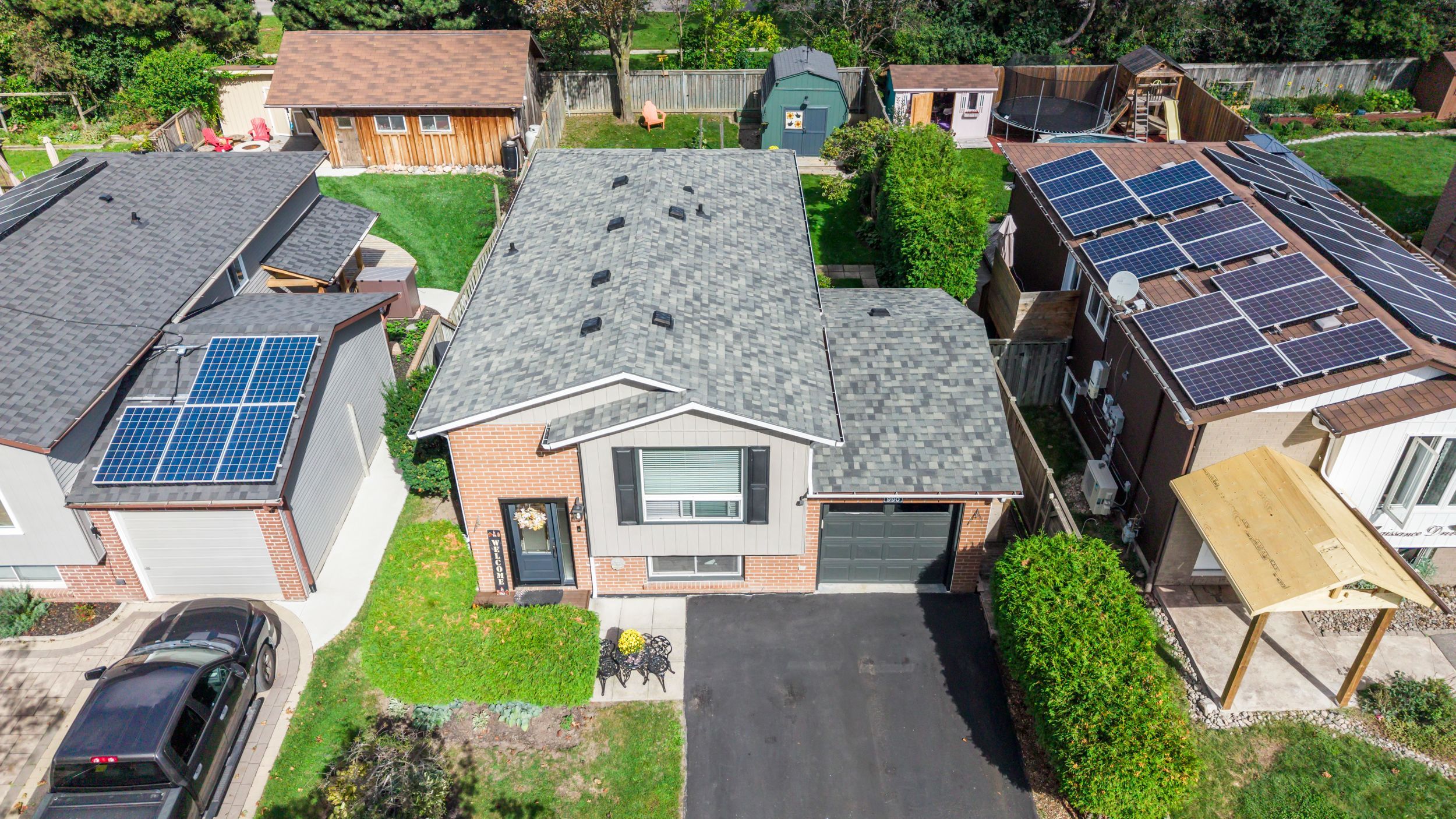 990 Renaissance Drive, Oshawa, On L1j 8b2