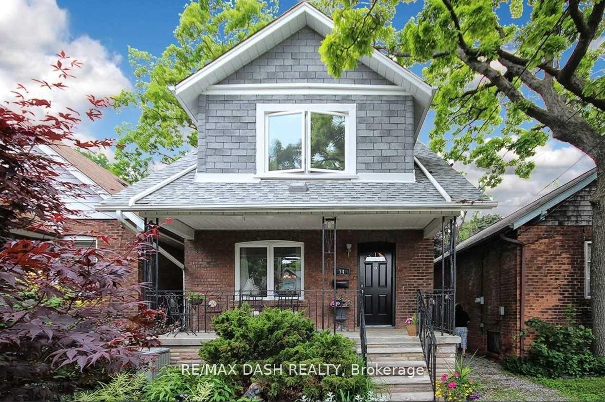 74 Oak Park Avenue, Toronto, On M4c 4m3