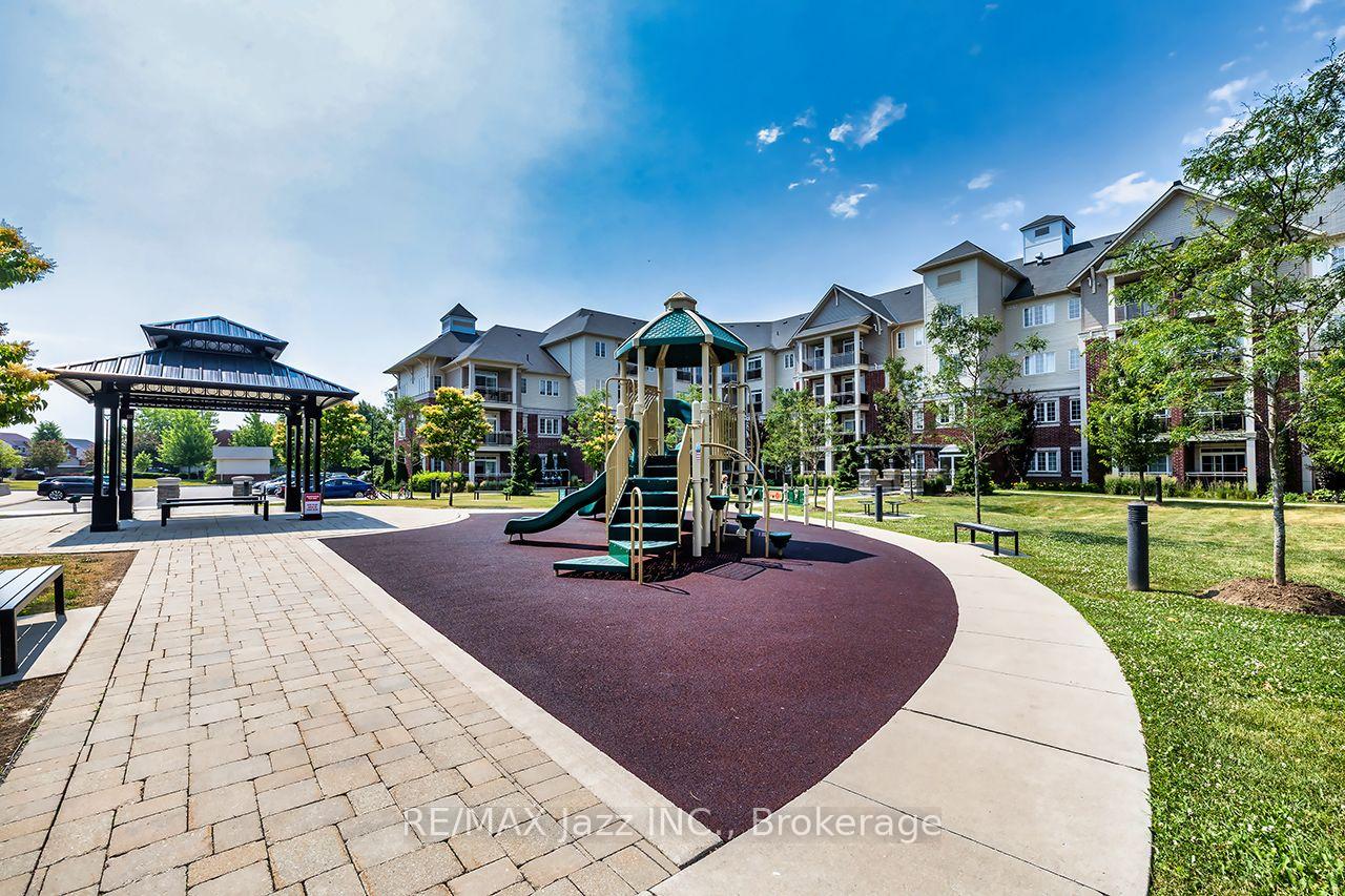 84 Aspen Springs Drive 116, Clarington, On L1c 0v3