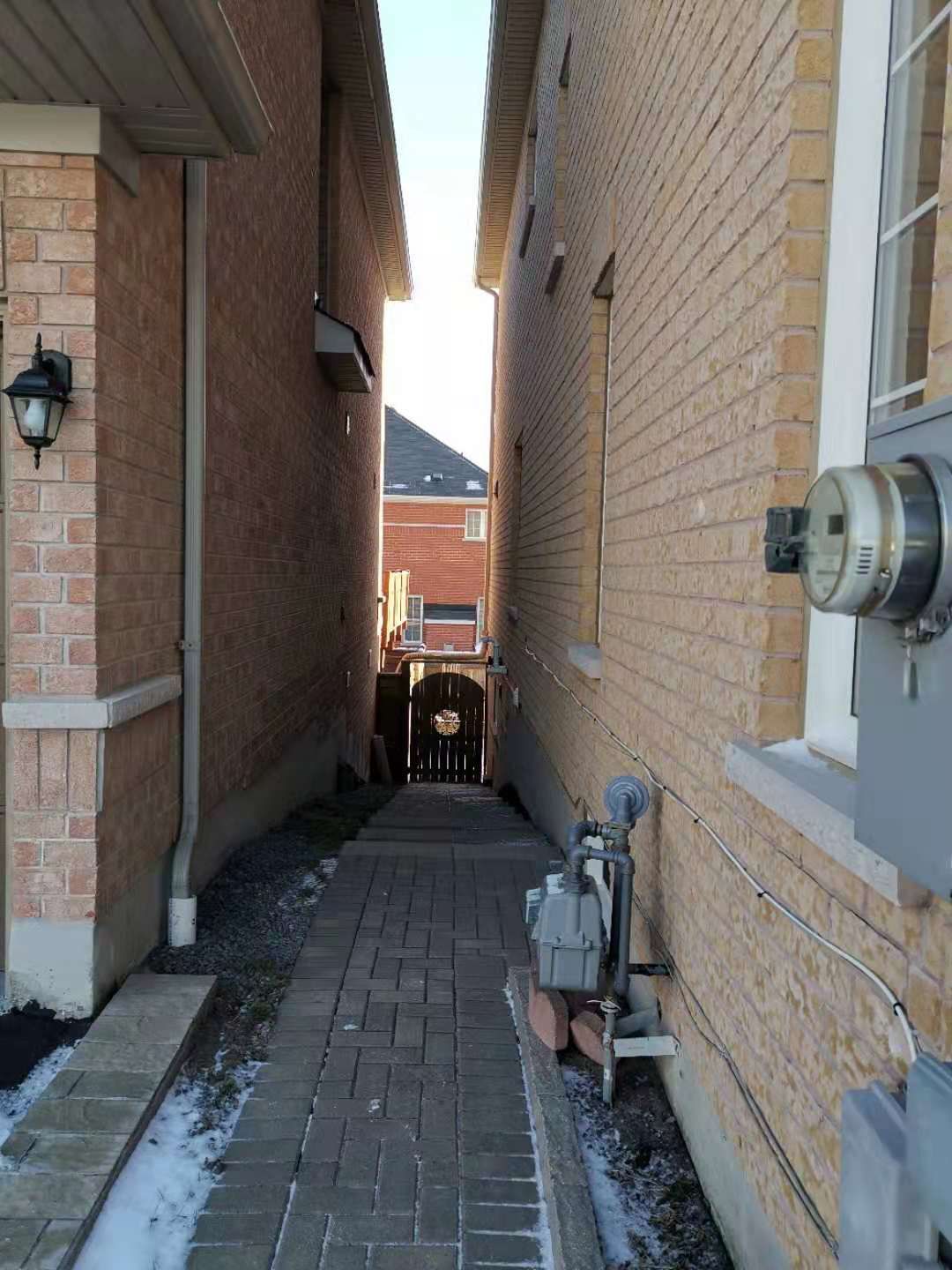 11 Luce Drive Bsmt, Ajax, On L1z 0k2
