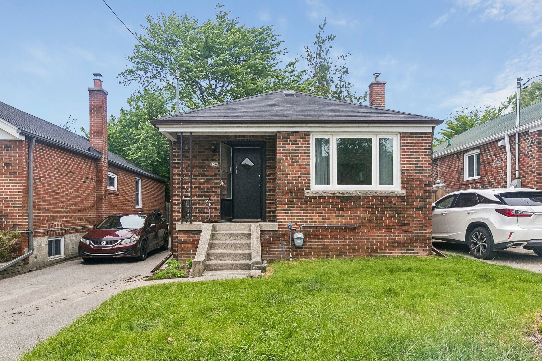 104 Galbraith Avenue, Toronto, On M4b 2b7