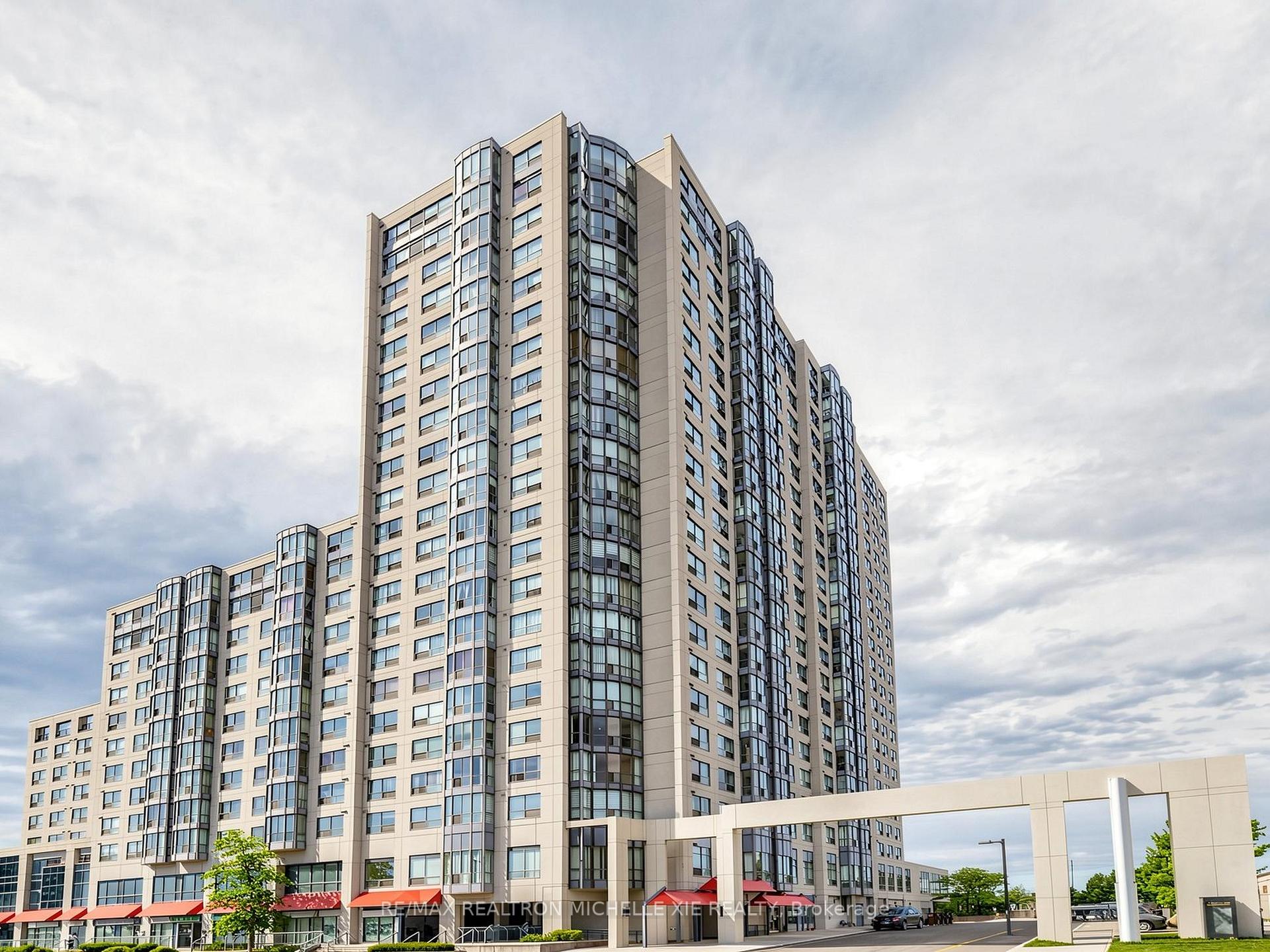 1470 Midland Avenue 1212, Toronto, On M1p 4z4