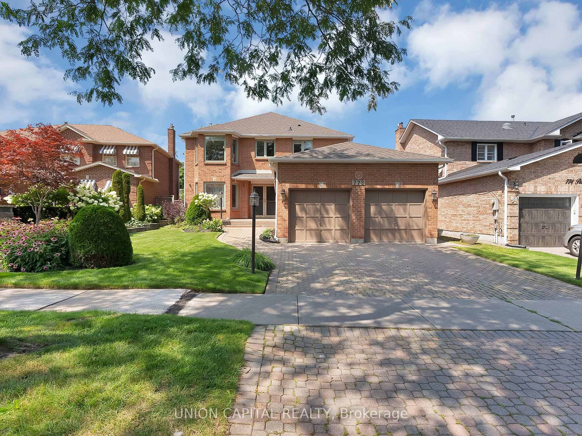 772 Pebble Court, Pickering, On L1v 3p3