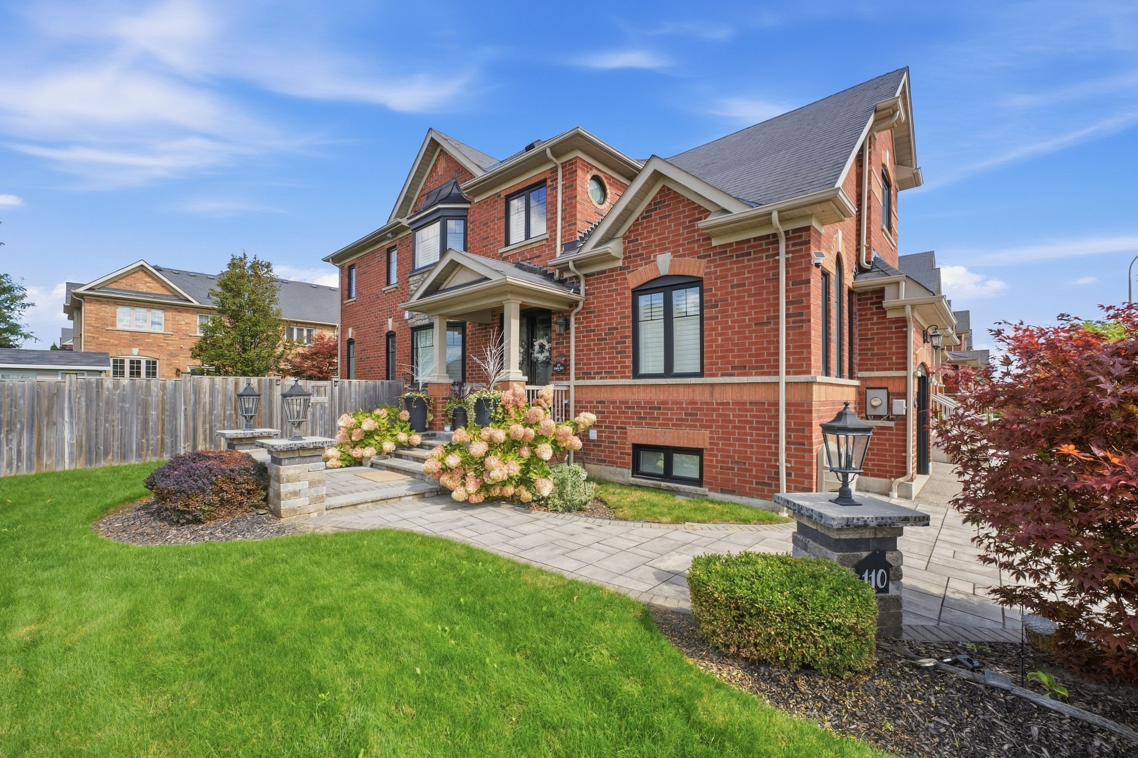 110 Kenneth Hobbs Avenue, Whitby, On L1r 0j3