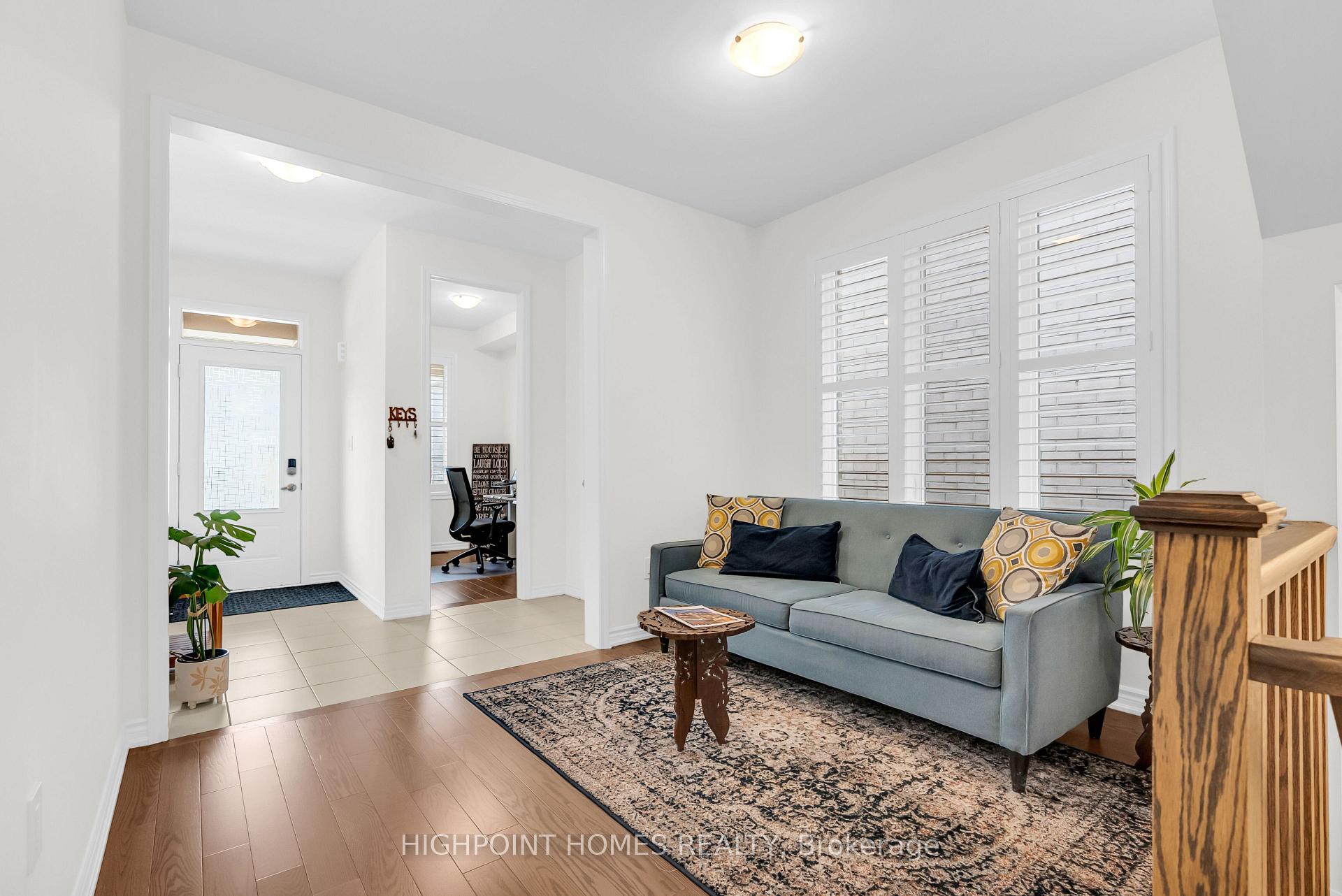 3072 Mulberry Lane, Pickering, On L1x 0n9
