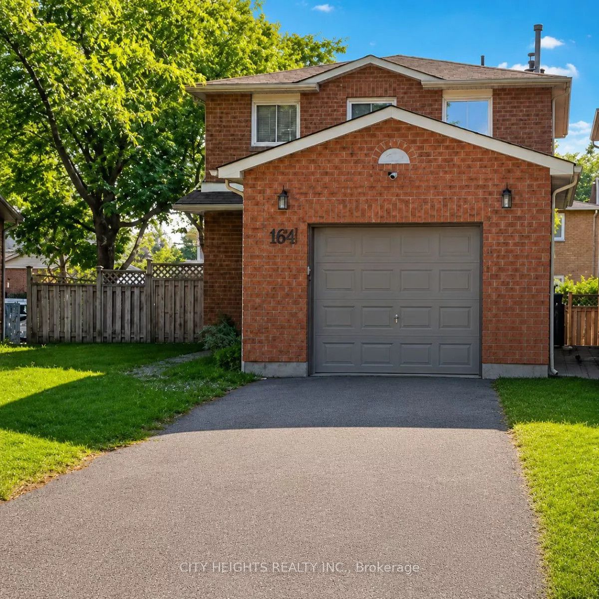 164 Daniels Crescent Upper Level, Ajax, On L1t 1z3