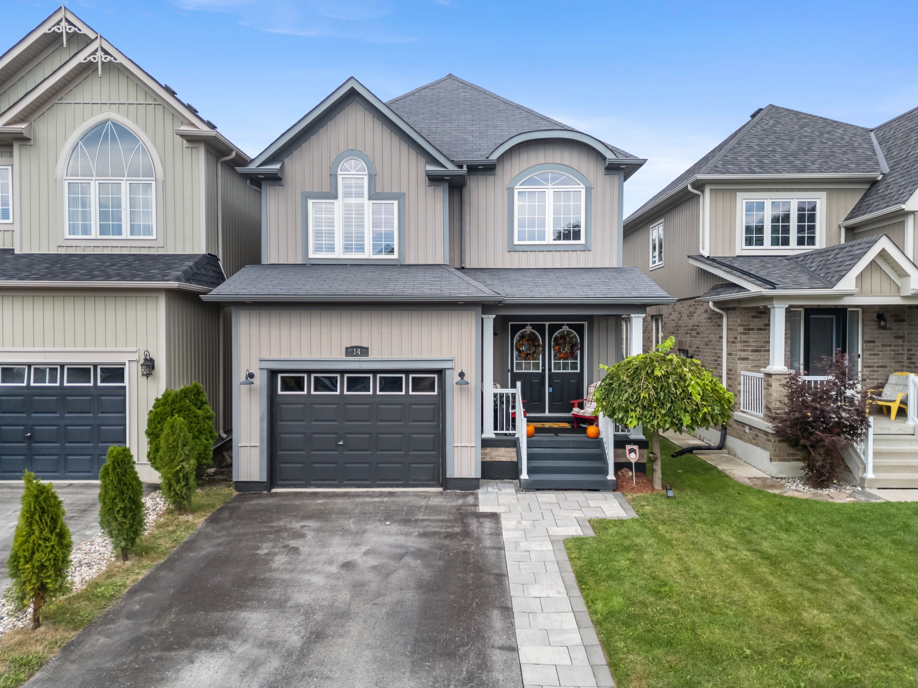 14 Tabb Avenue, Clarington, On L1e 0b2