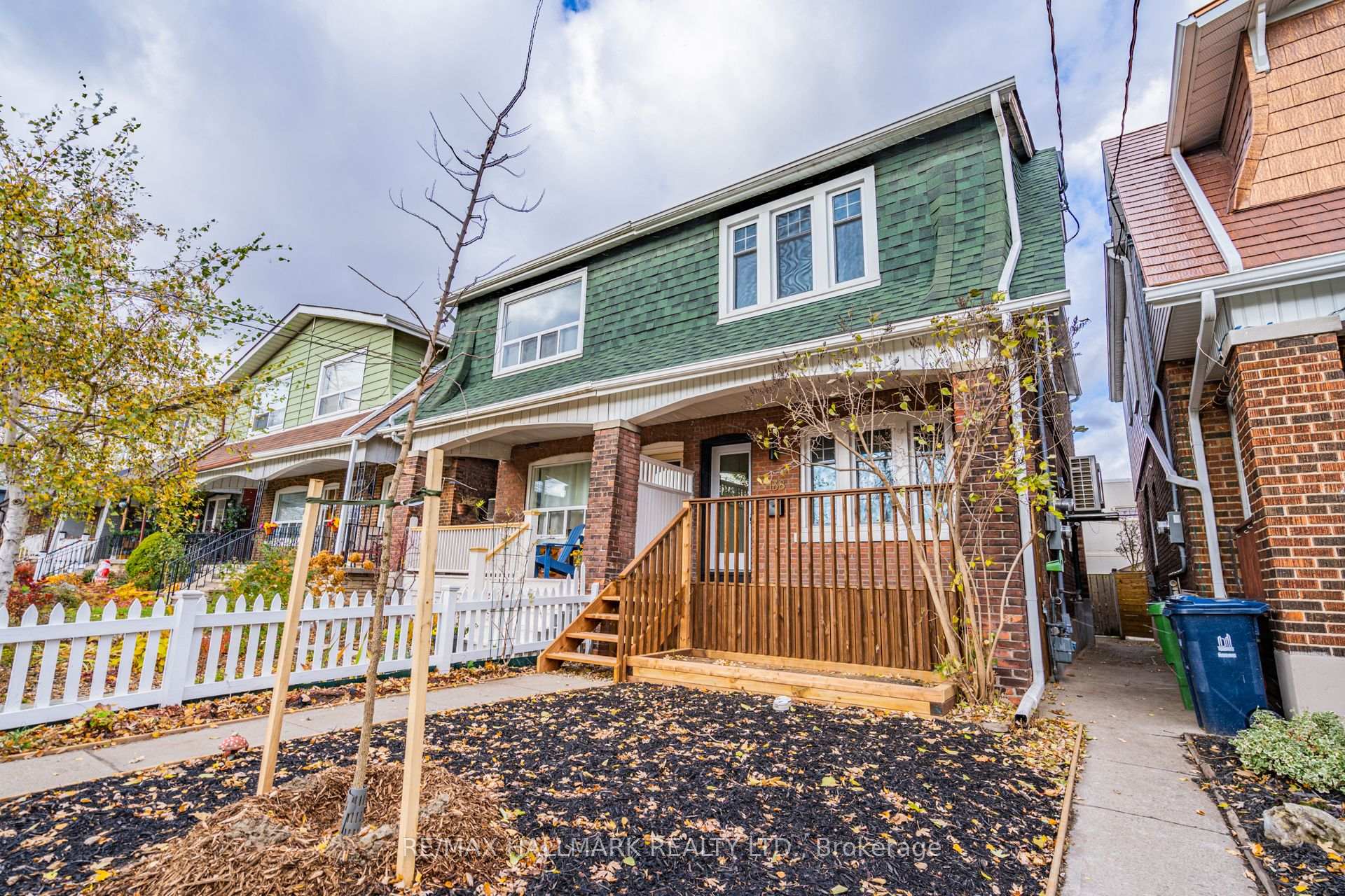138 Milverton Boulevard Lower, Toronto, On M4j 1v1