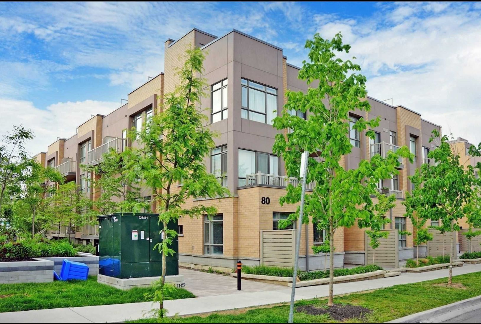 80 Orchid Place Drive 306, Toronto, On M1b 0c4