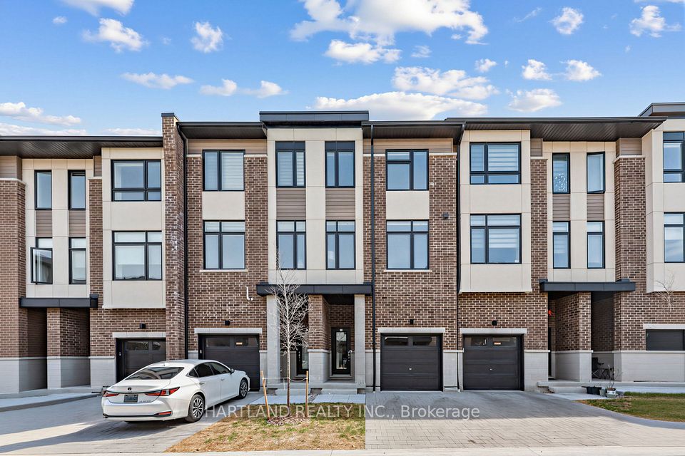 1695 Dersan Street 407, Pickering, On L1x 0s9