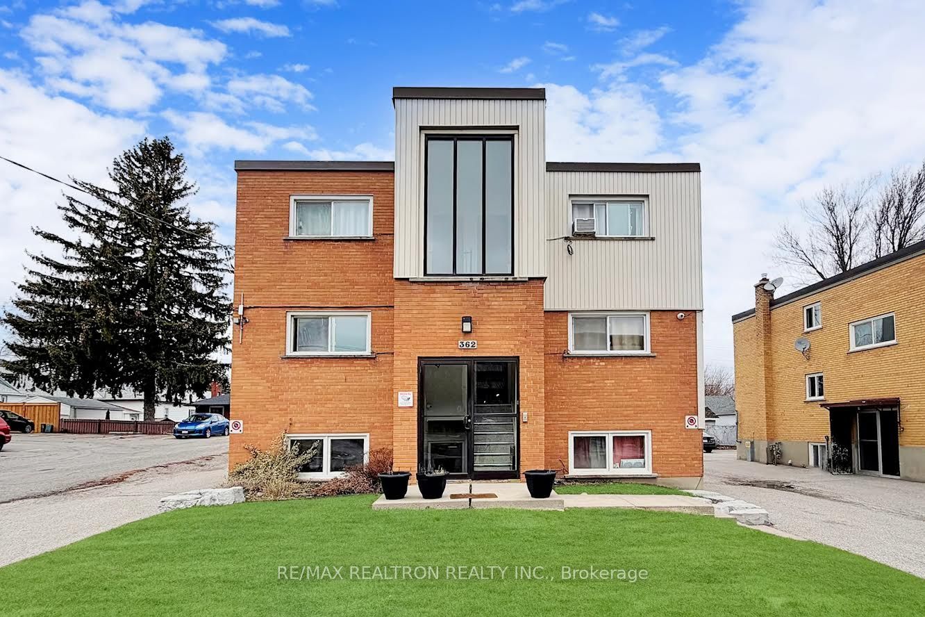 362 Elgin Court 3, Oshawa, On L1j 2p4
