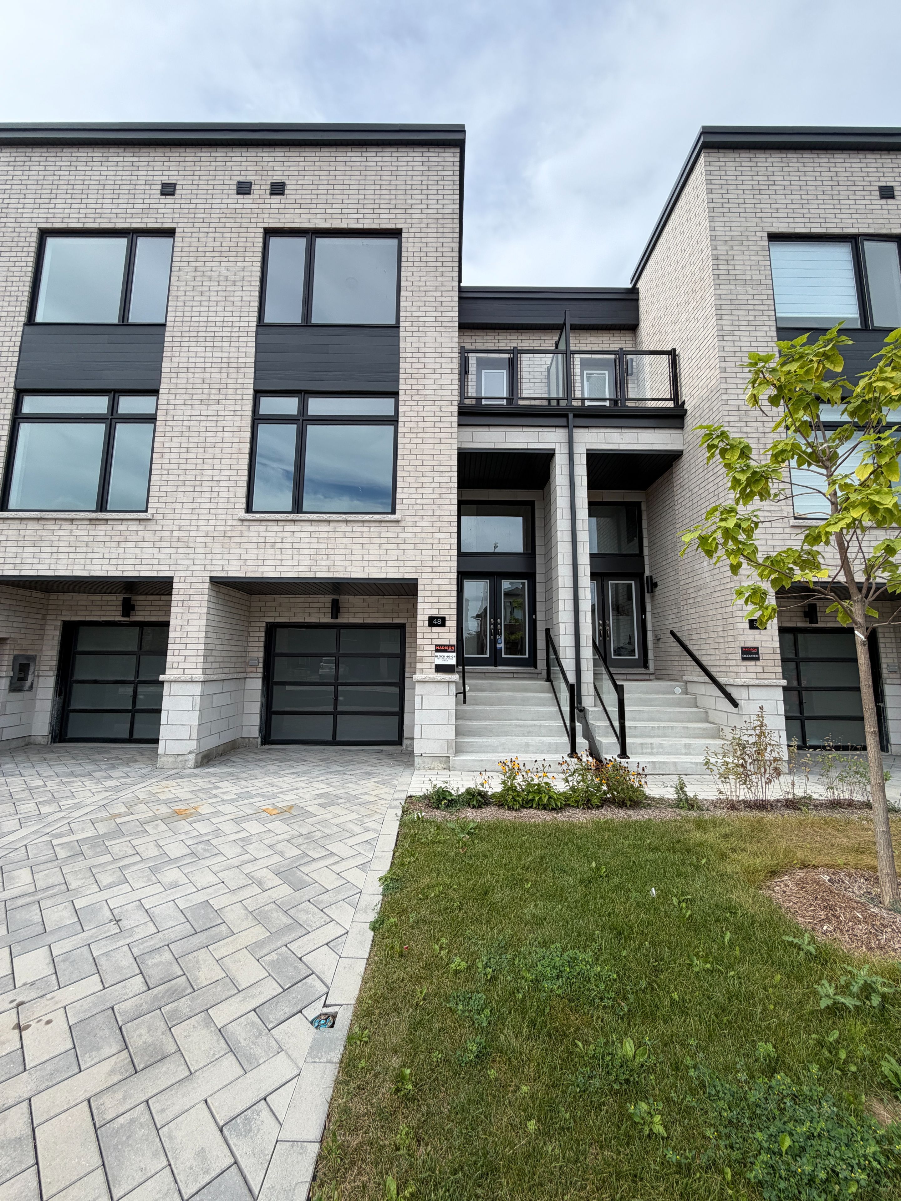 48 Danielle Moore Circle, Toronto, On M1p 0g9