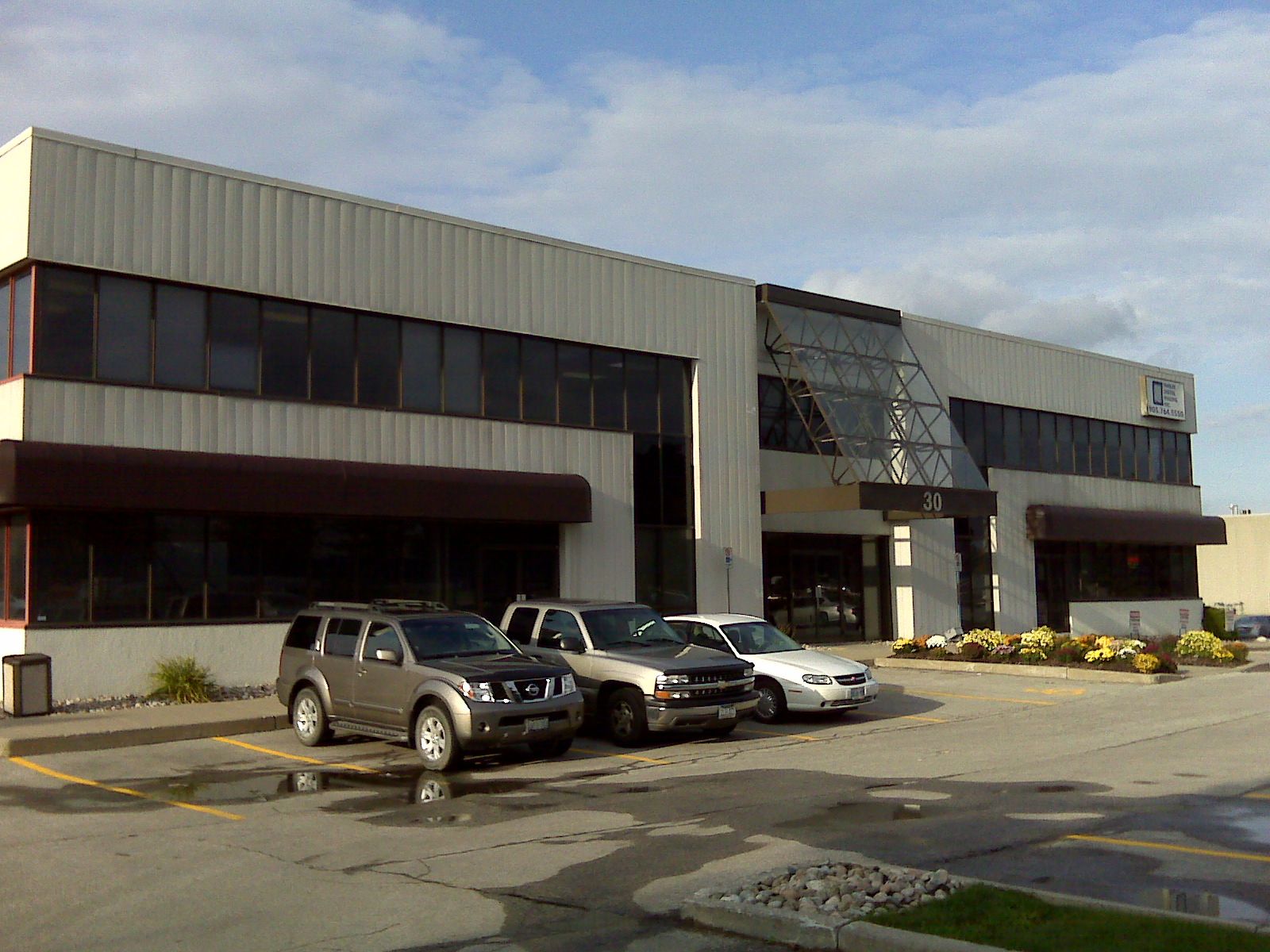 30 East Beaver Creek Road 107, Richmond Hill, On L4b 1j2