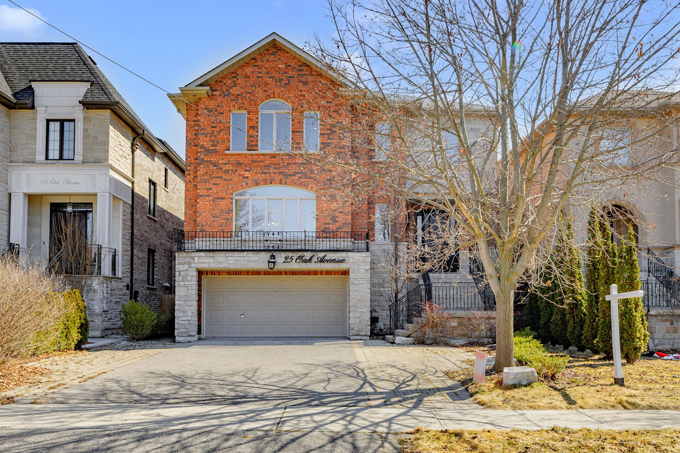 25 Oak Avenue, Richmond Hill, On L4c 6r5