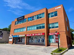 107 Holland Street 100 G, Bradford West Gwillimbury, On L9n 1c3