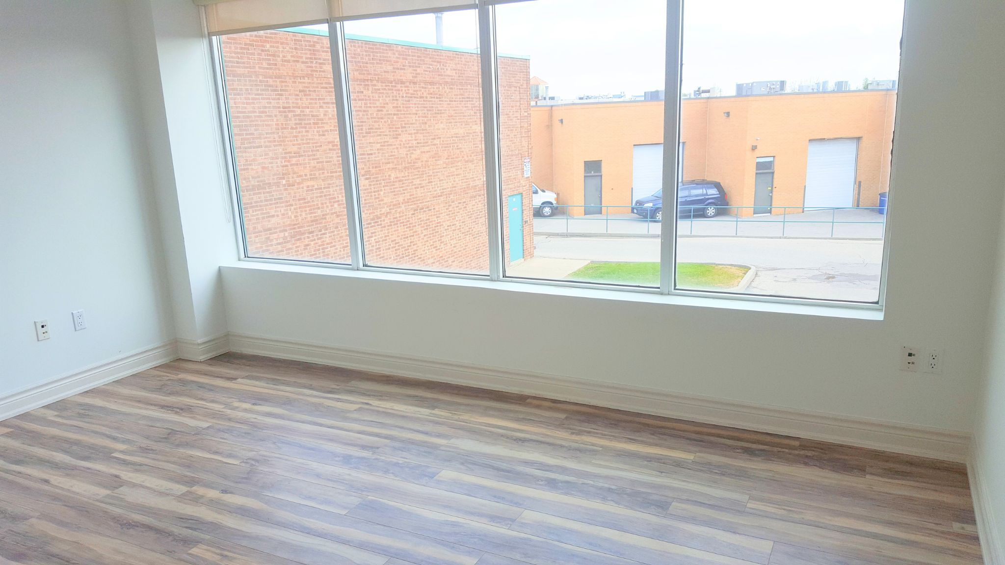 115 Woodstream Boulevard 17, Vaughan, On L4l 8k5