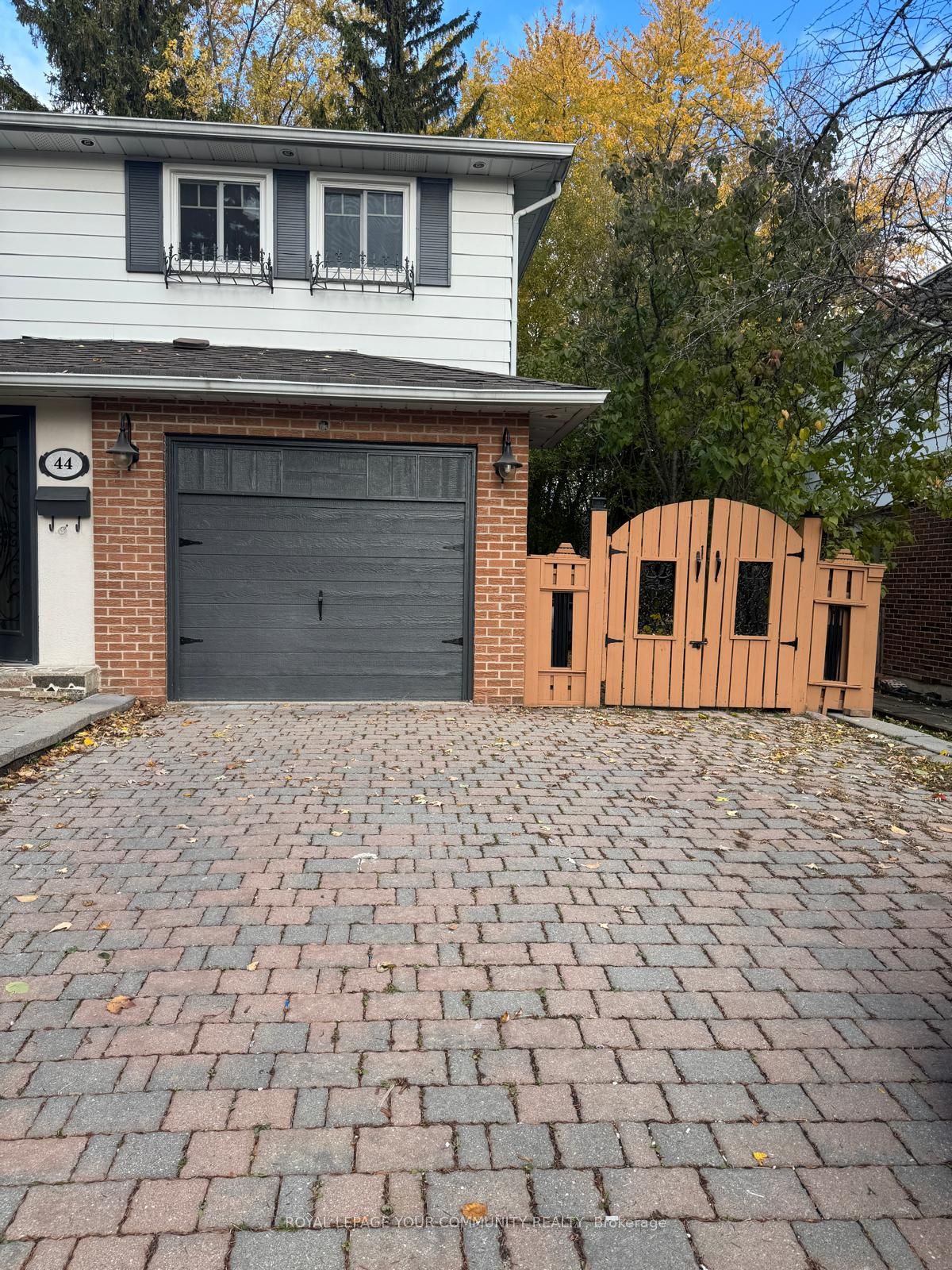 44 Royal Orchard Boulevard, Markham, On L3t 3c5