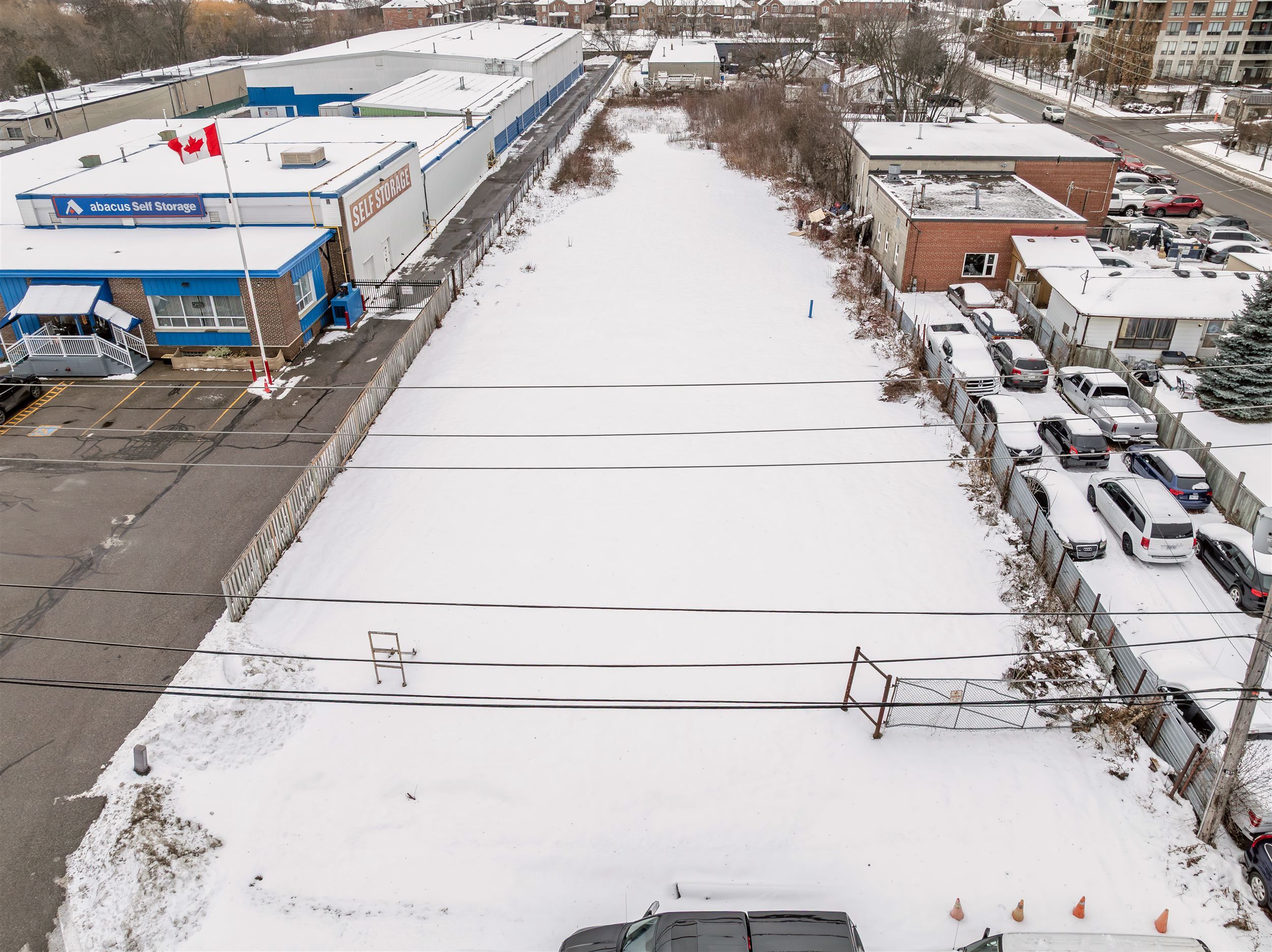 23 Colston Court, Richmond Hill, On L4c 9z3