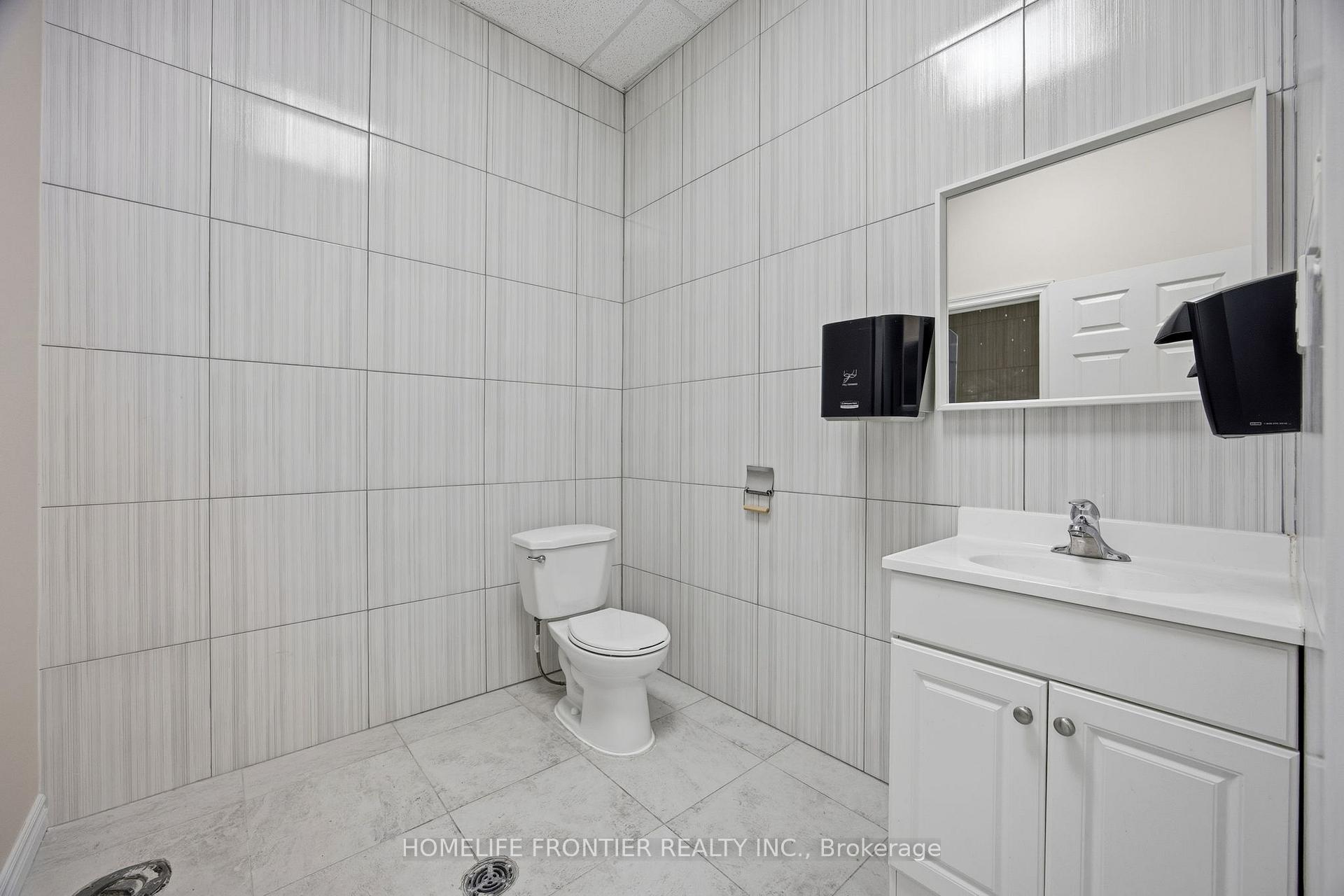 145 Royal Crest Court 14, Markham, On L3r 9z4