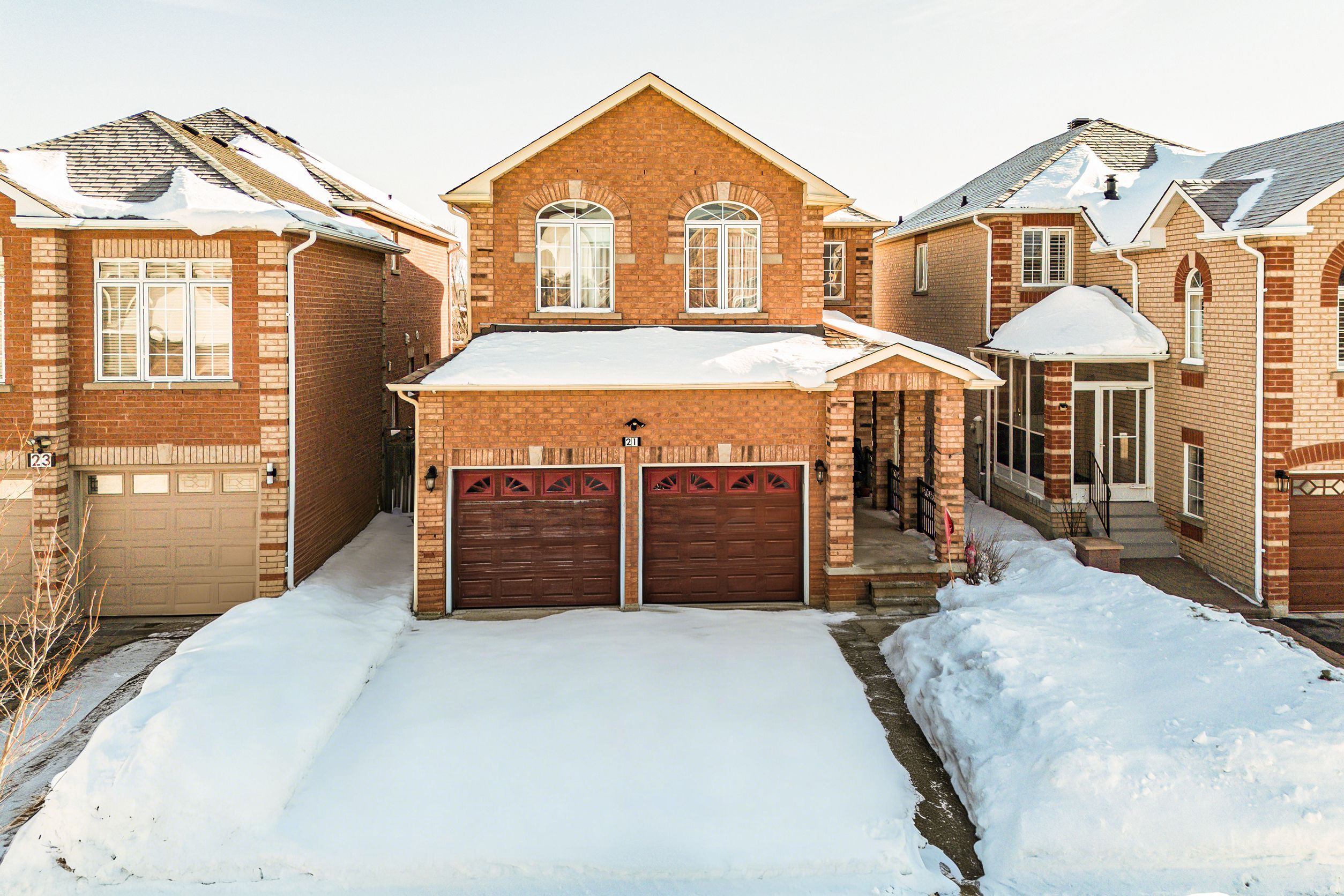 21 Summerlea Street, Markham, On L3s 4h6