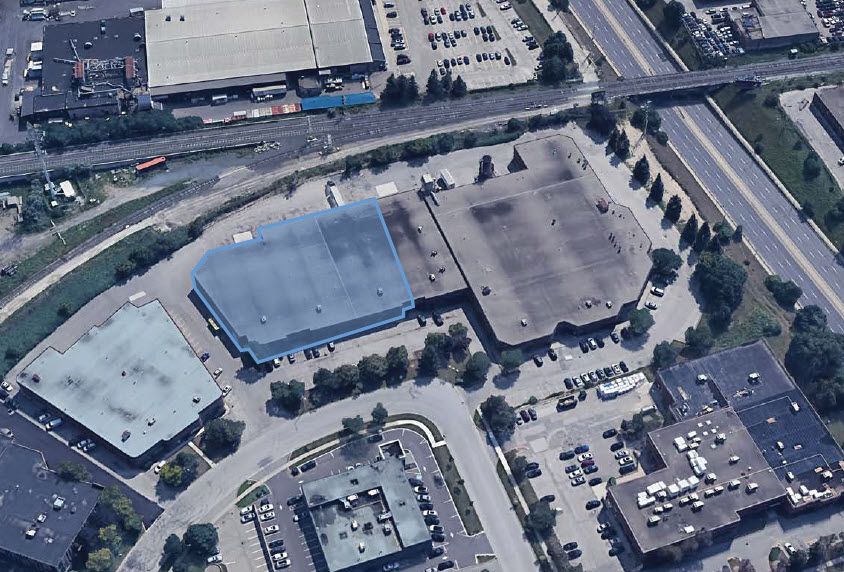 115 Drumlin Circle 1-3, Vaughan, On L4k 3e6