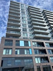 185 Deerfield Drive 612, Newmarket, On L3y 0g7