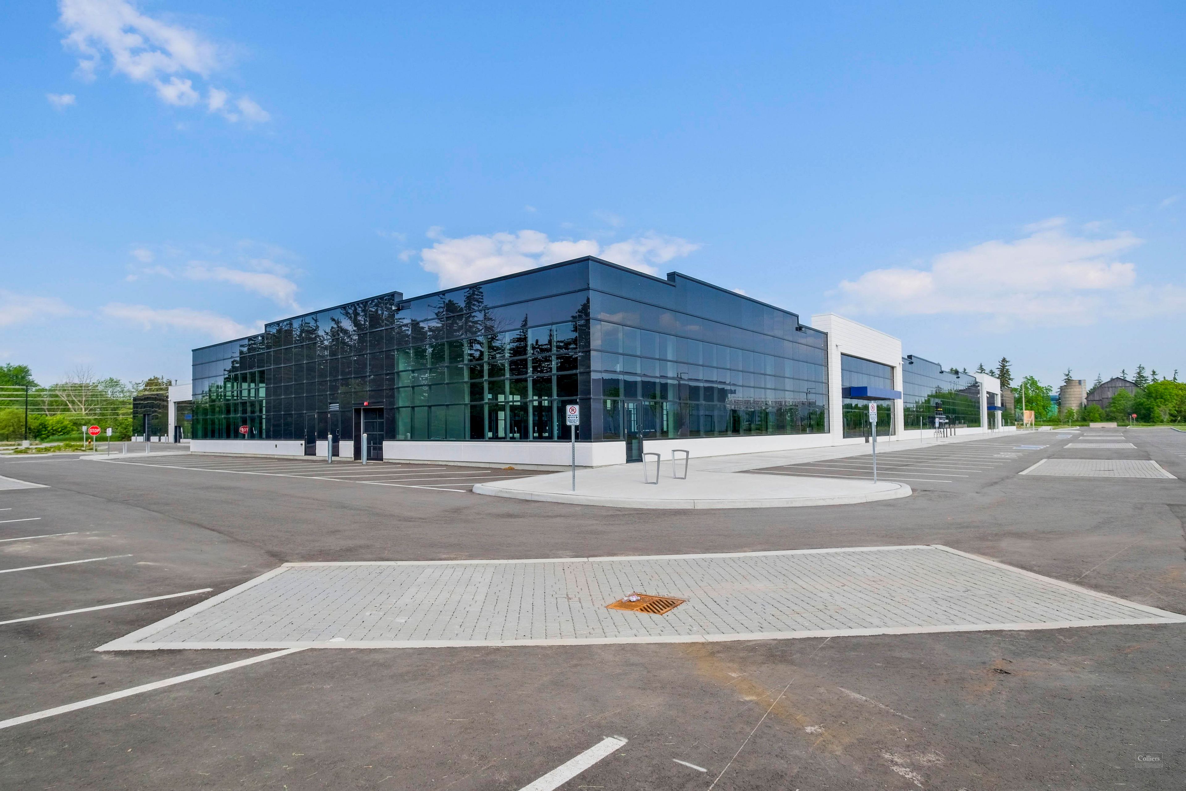 21 & 31 Performance Drive, Richmond Hill, On L4s 0l5