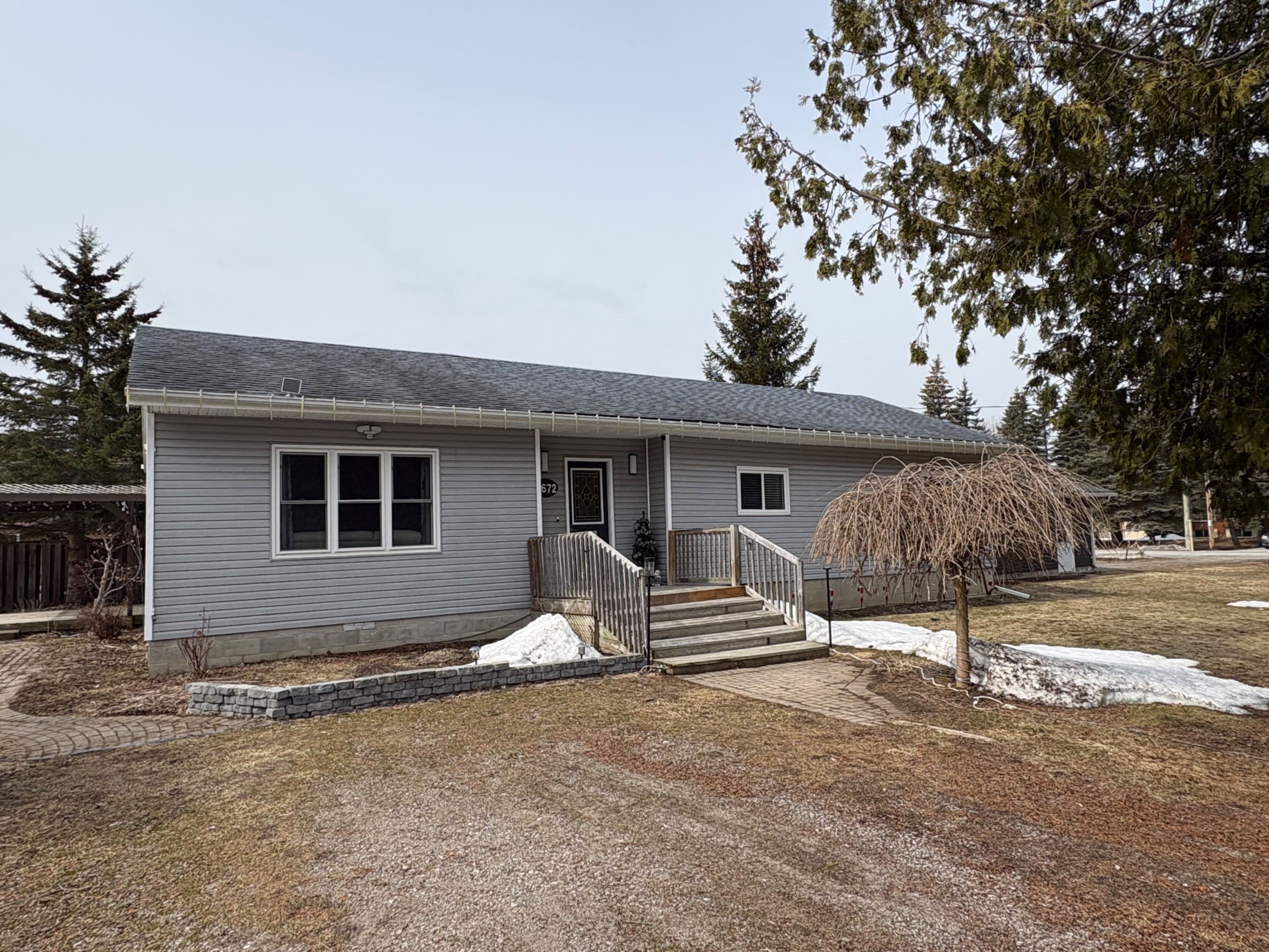 1672 St Johns Road, Innisfil, On L9s 1s7
