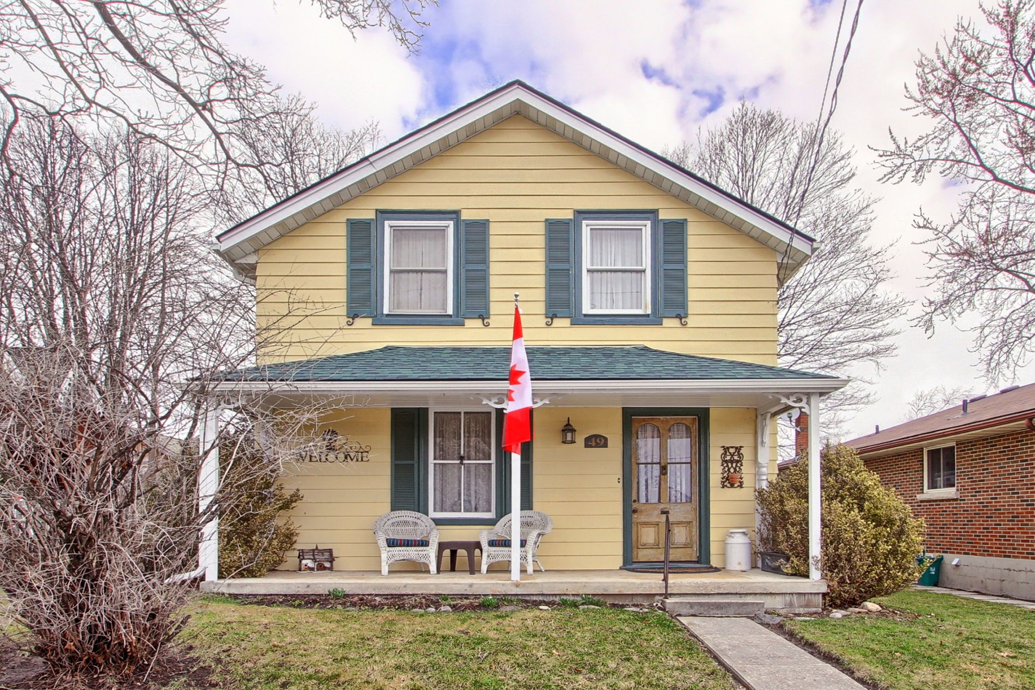 49 John Street E, Bradford West Gwillimbury, On L3z 1g3