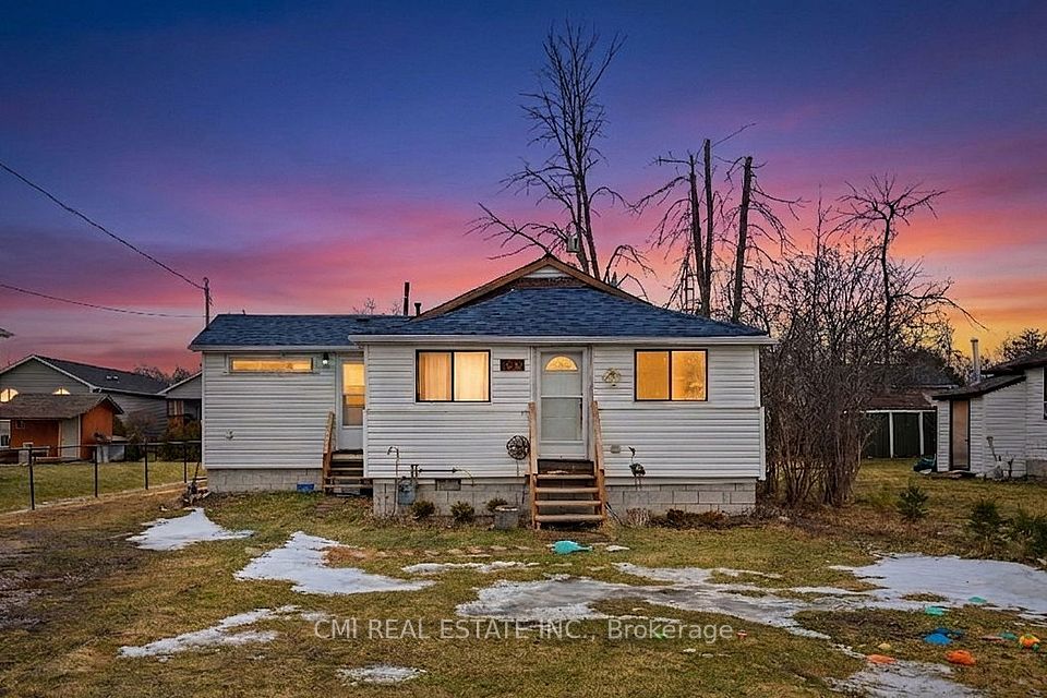 795 Third Avenue, Georgina, On L0e 1s0