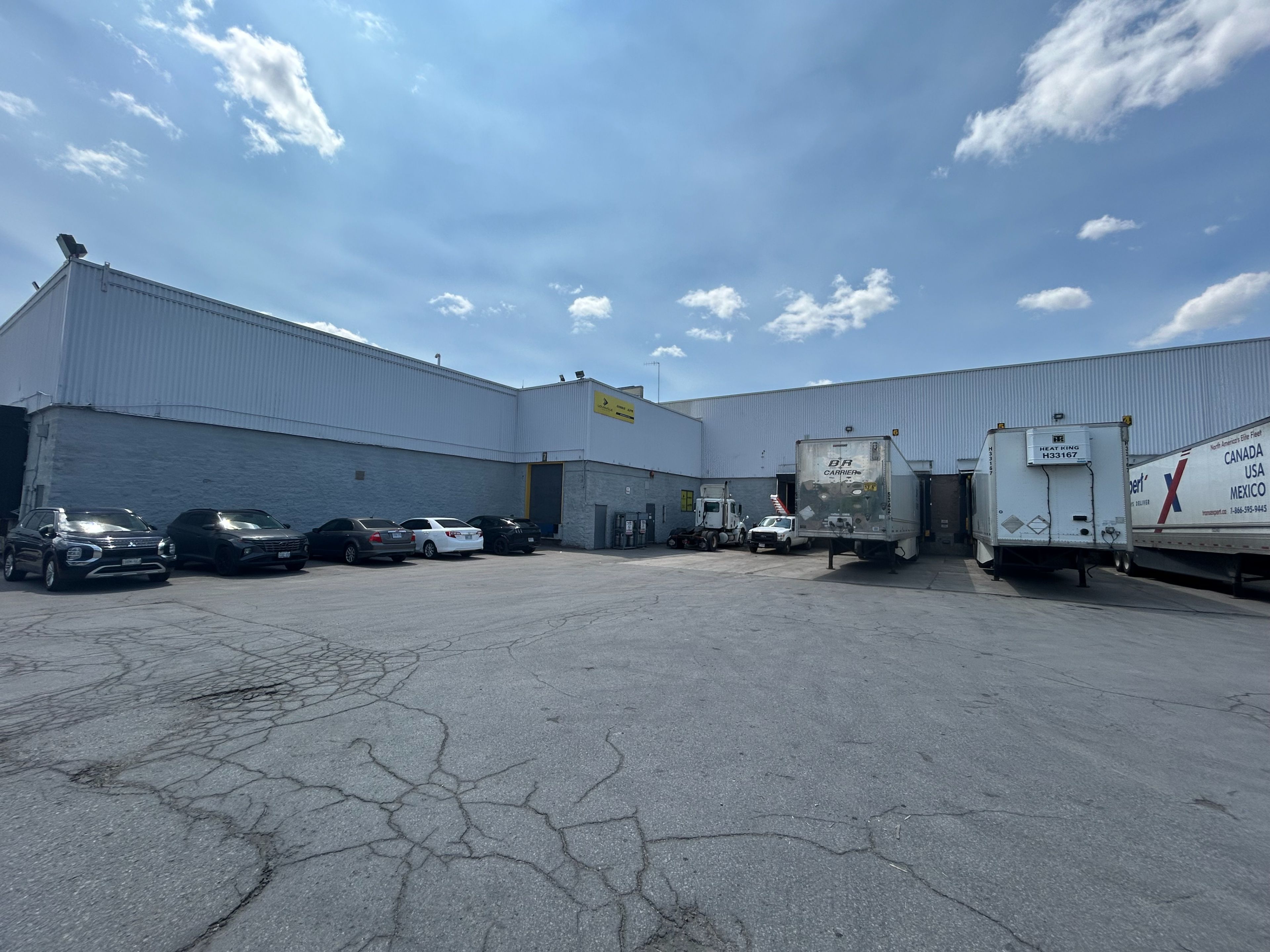 402 Mulock Drive 2, Newmarket, On L3y 9b8