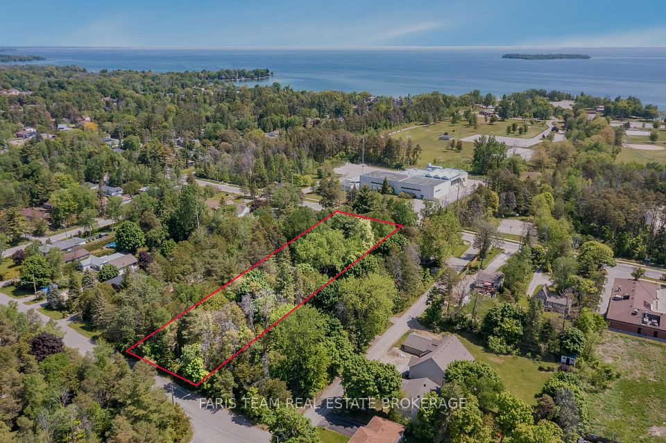 2144 25th Side Road, Innisfil, On L9s 2c4