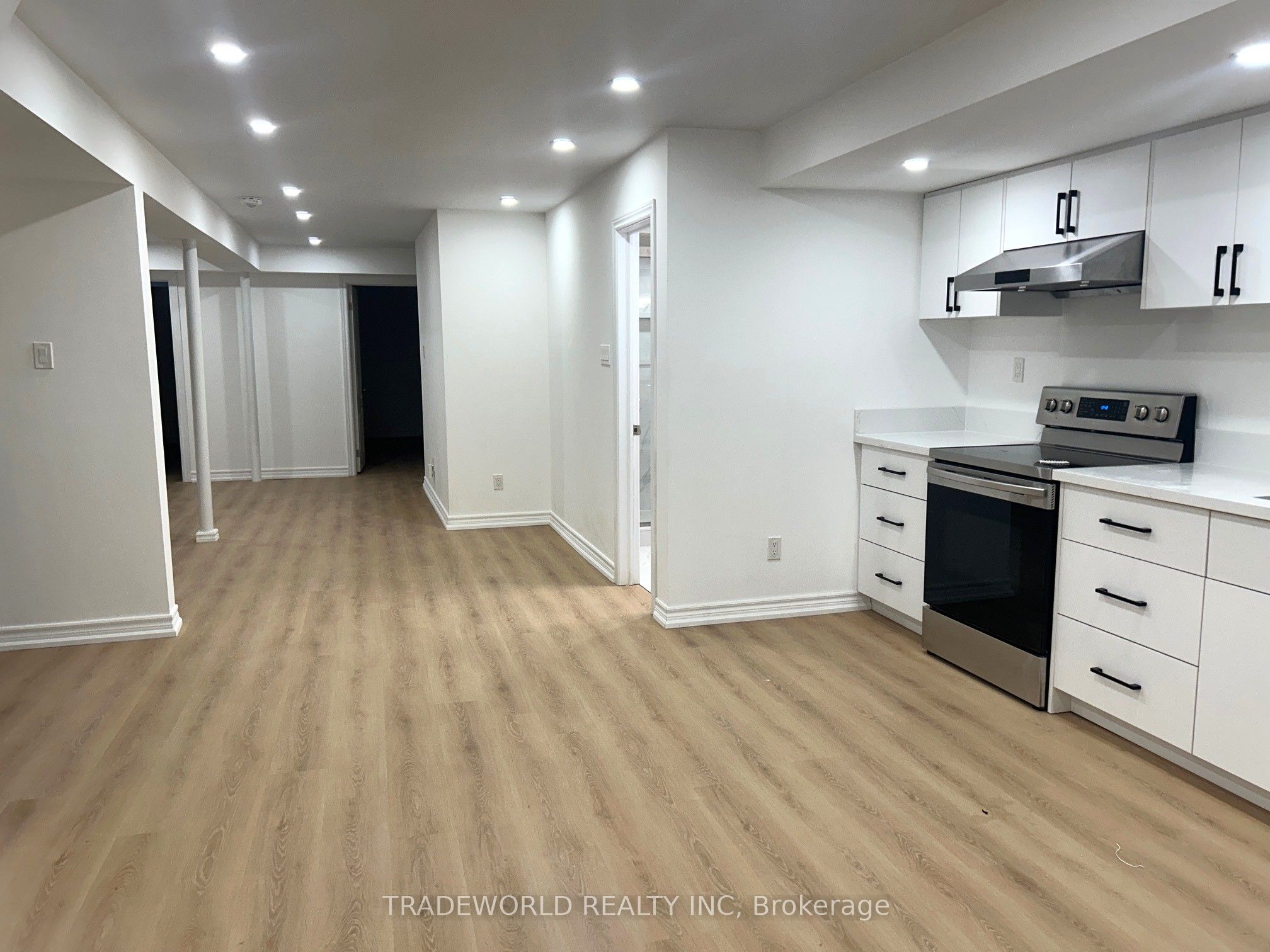 142 Shady Oaks Avenue Basement Unit, Markham, On L6b 0p7