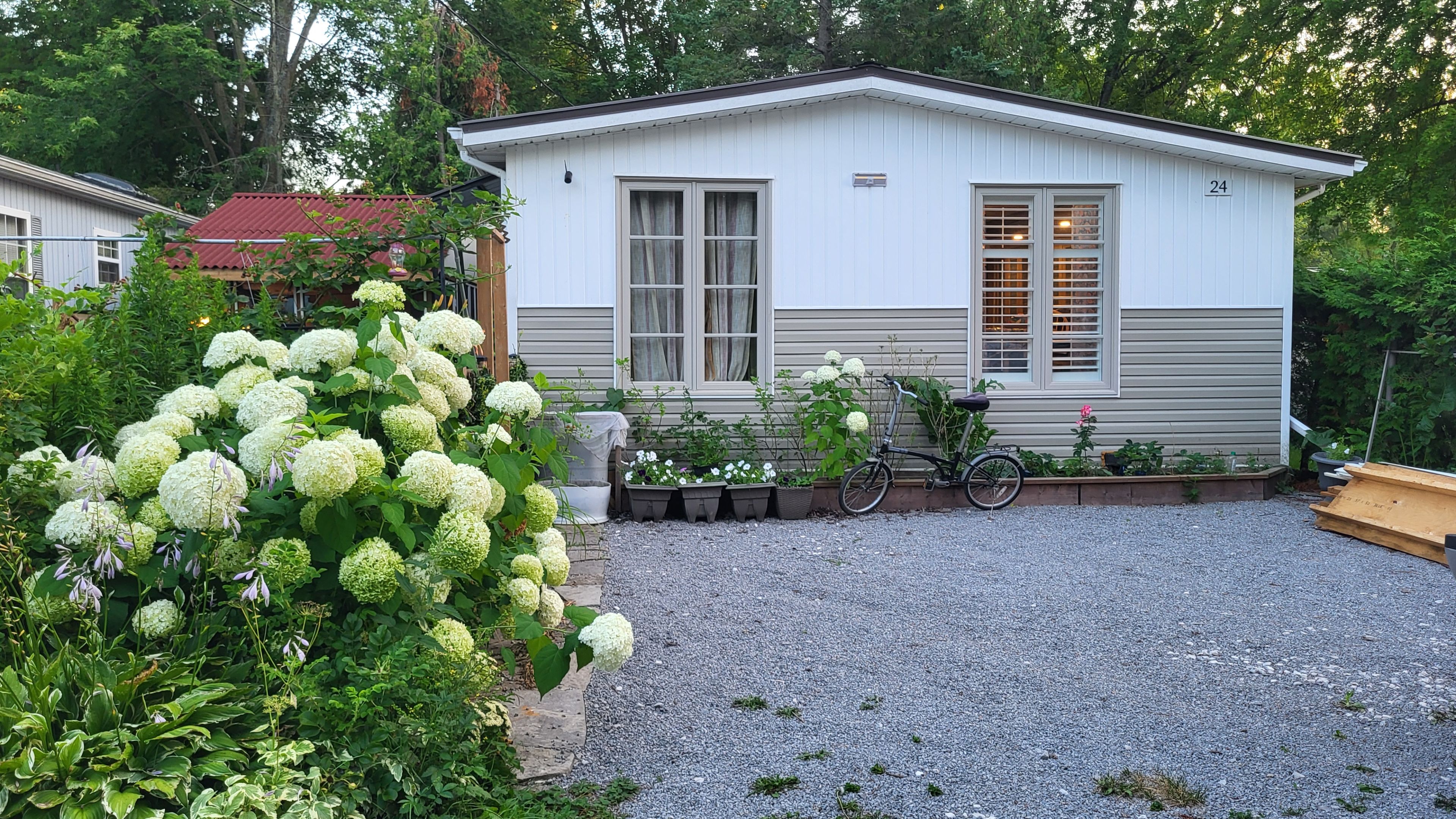 24 Chickadee Court, Georgina, On L0e 1n0
