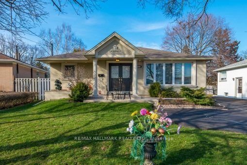 415 Marybay Crescent, Richmond Hill, On L4c 2x5