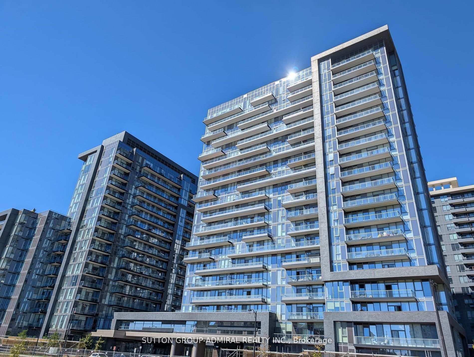 20 Gatineau Drive 1103, Vaughan, On L4j 0l3