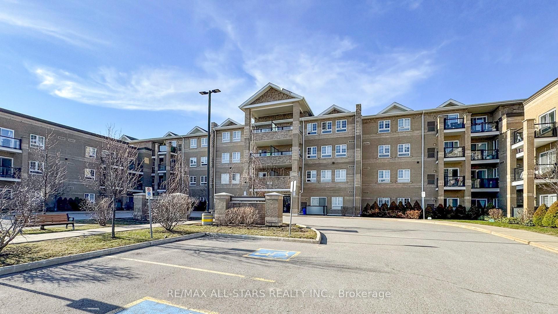 481 Rupert Avenue 203, Whitchurch-Stouffville, On L4a 1y7