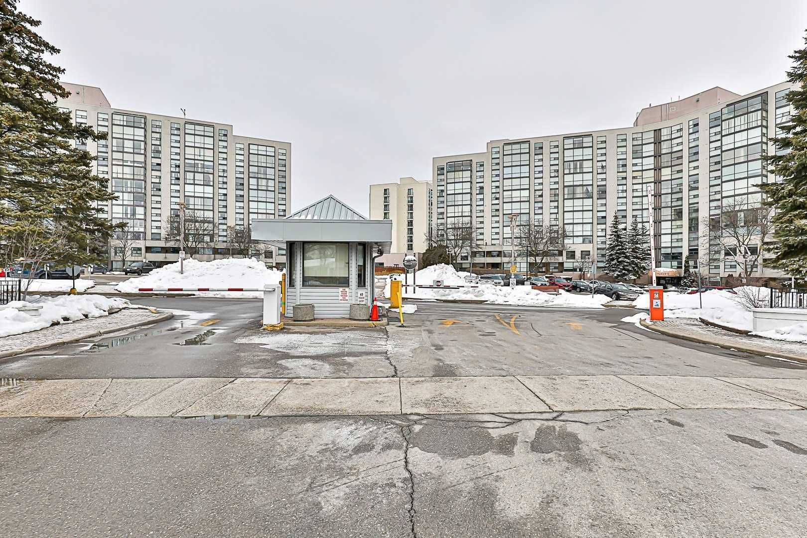 20 Harding Boulevard 1202, Richmond Hill, On L4c 9s4