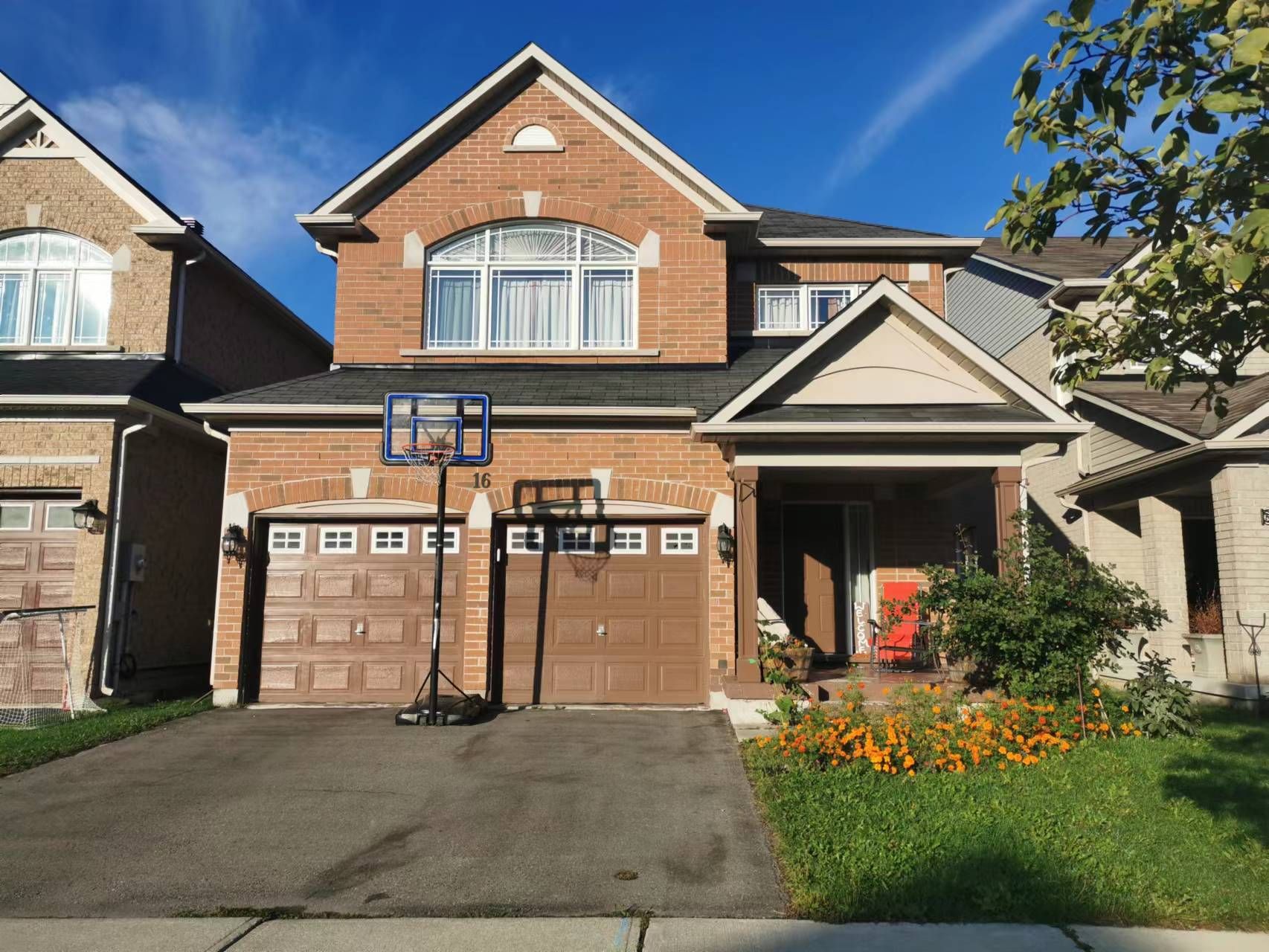 16 Lady Gwillim Avenue (Bsmt), East Gwillimbury, On L9n 0a5