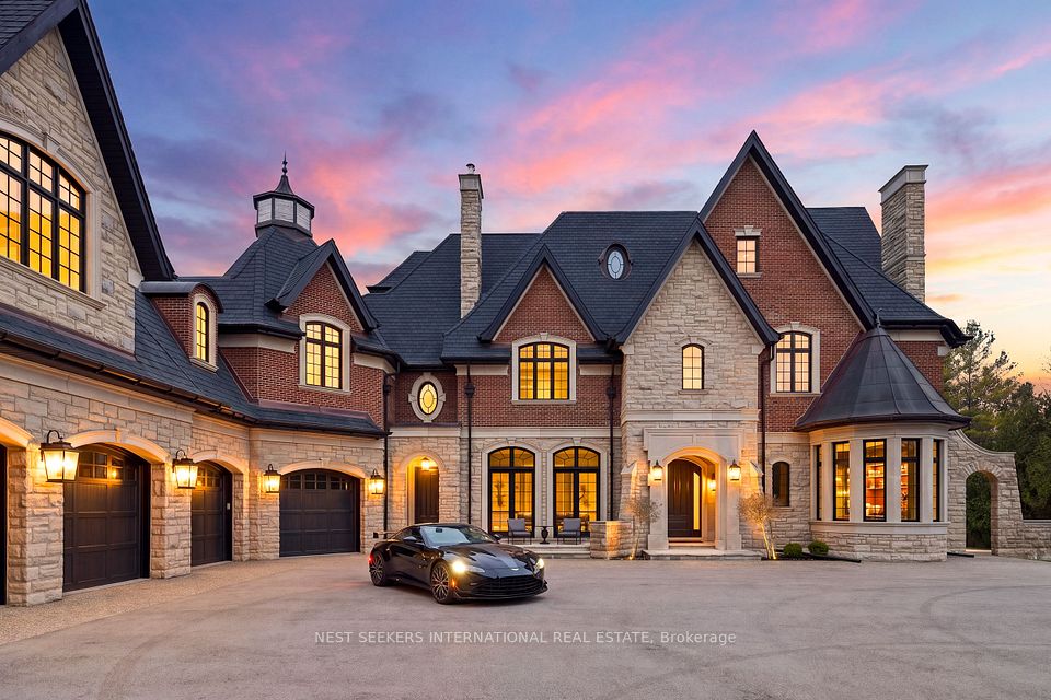 142 Manitou Drive, King, On L7b 1e7