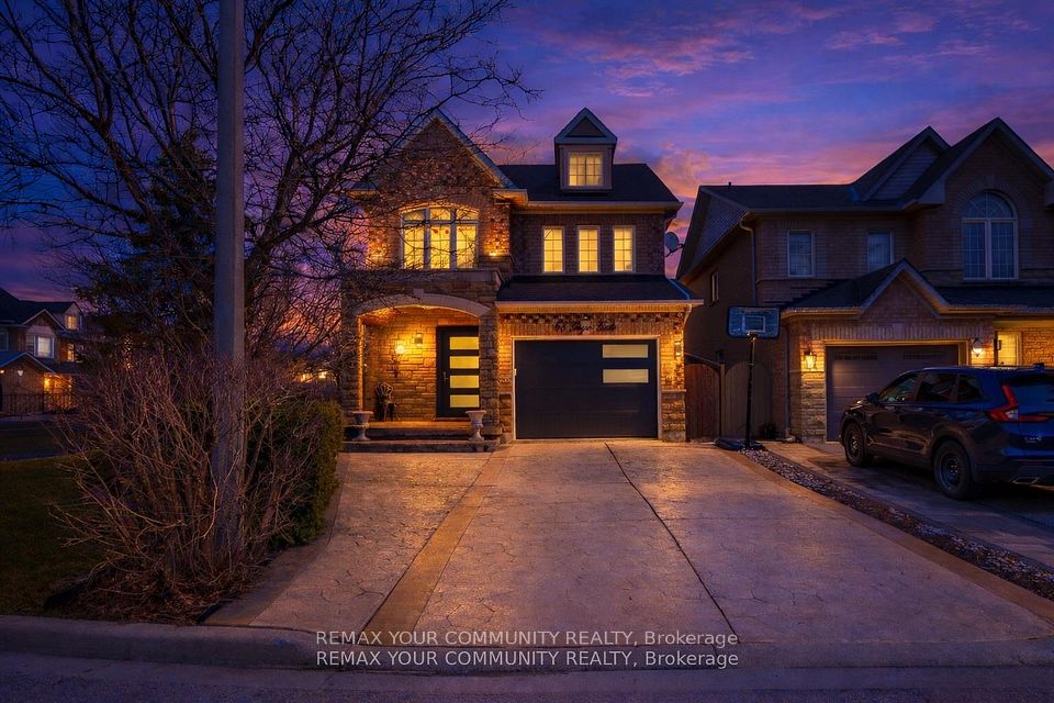 68 Goyo Gate, Vaughan, On L6a 3t3