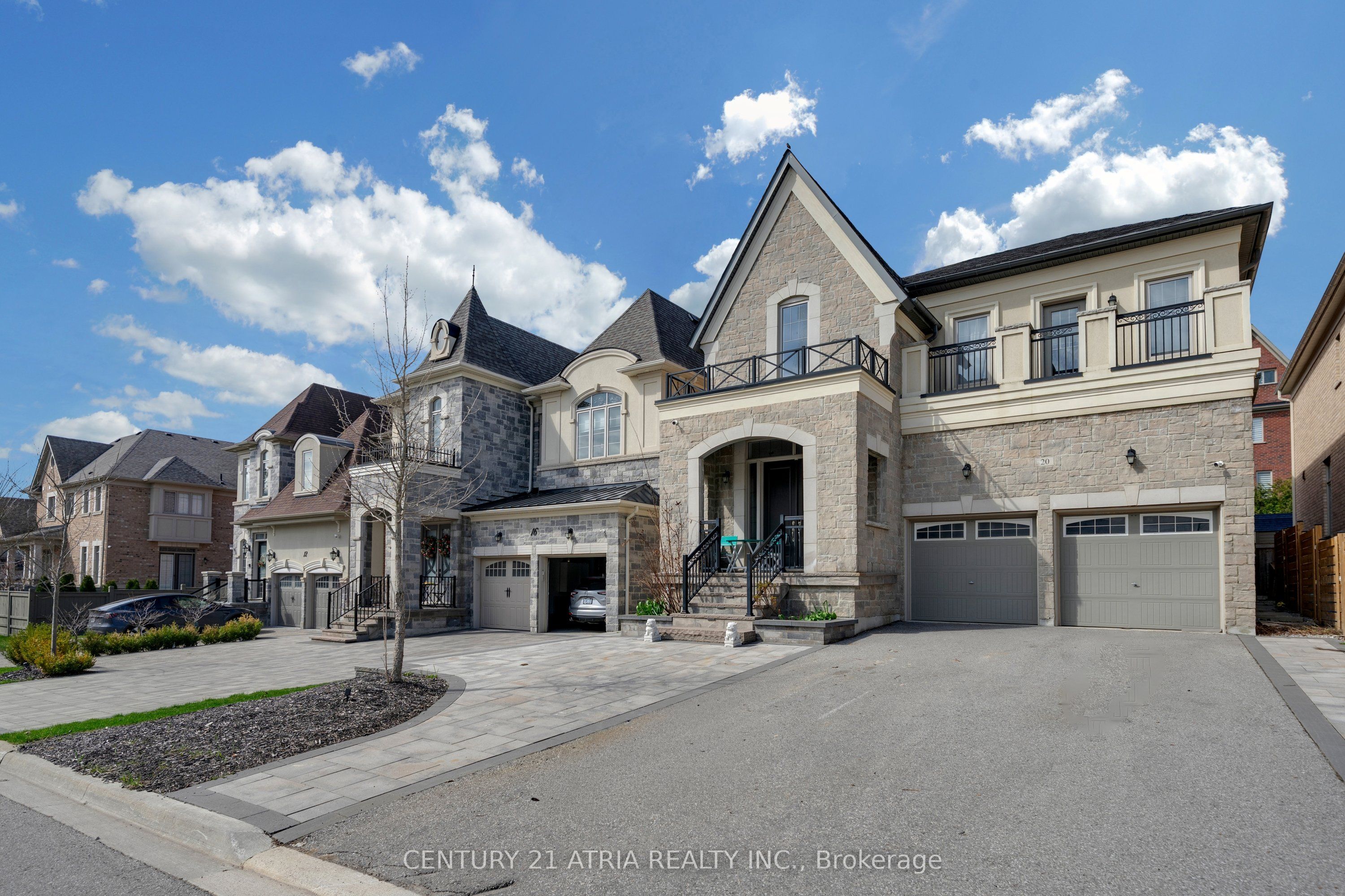 20 Baldry Avenue, Vaughan, On L6a 4x7