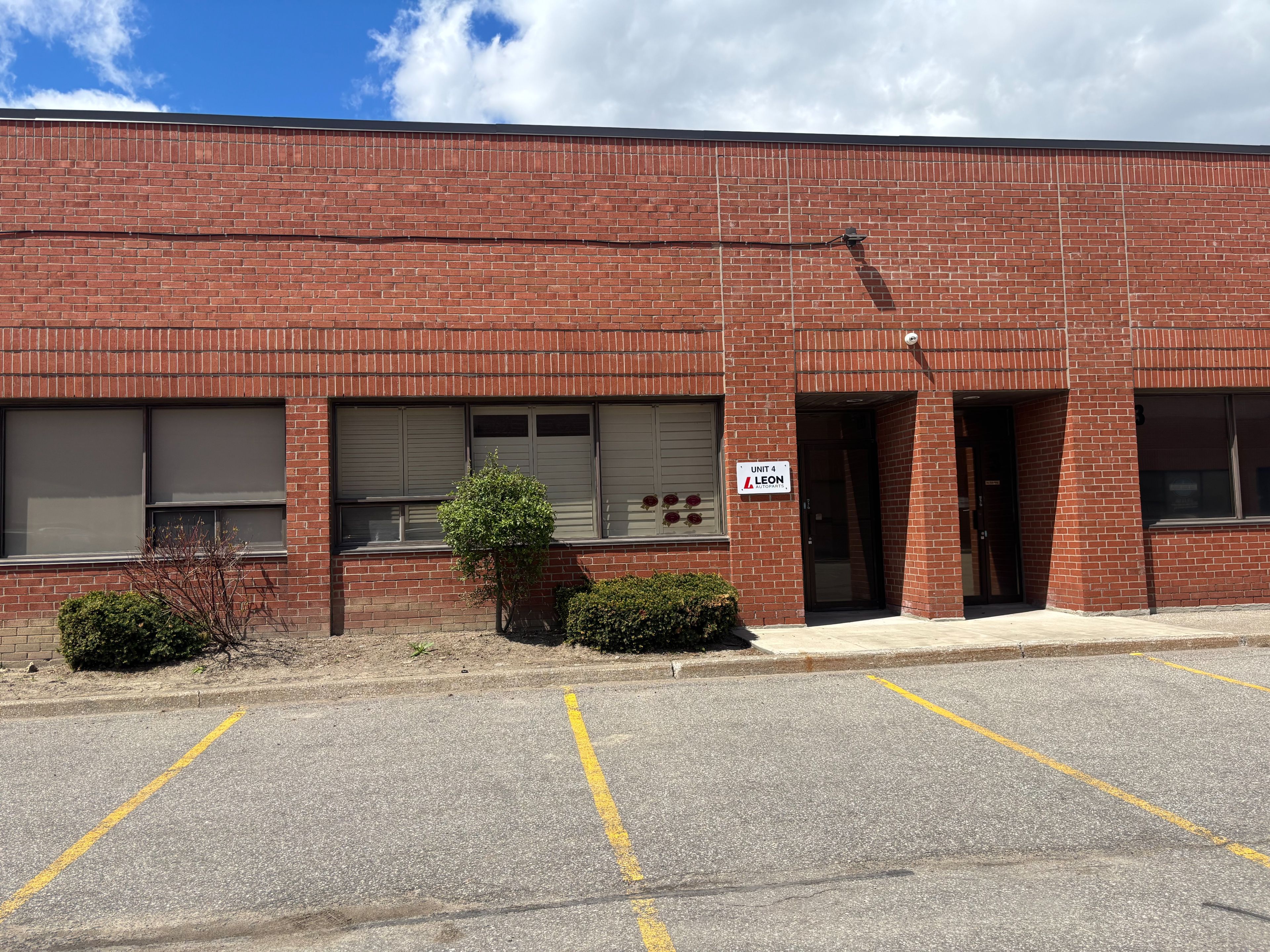 41 Winges Road 4, Vaughan, On L4l 6e1