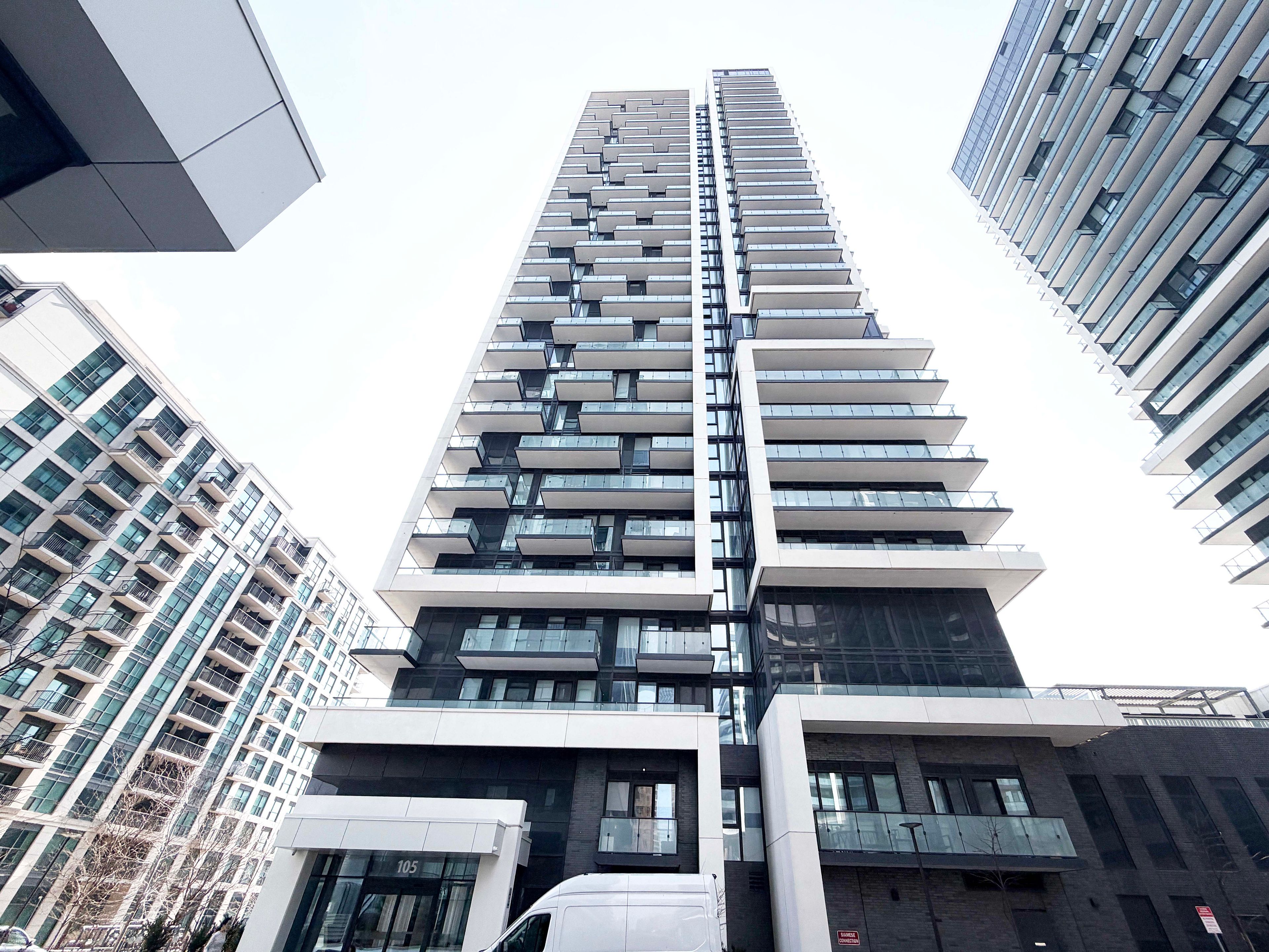 105 Oneida Crescent 503, Richmond Hill, On L4b 0h6