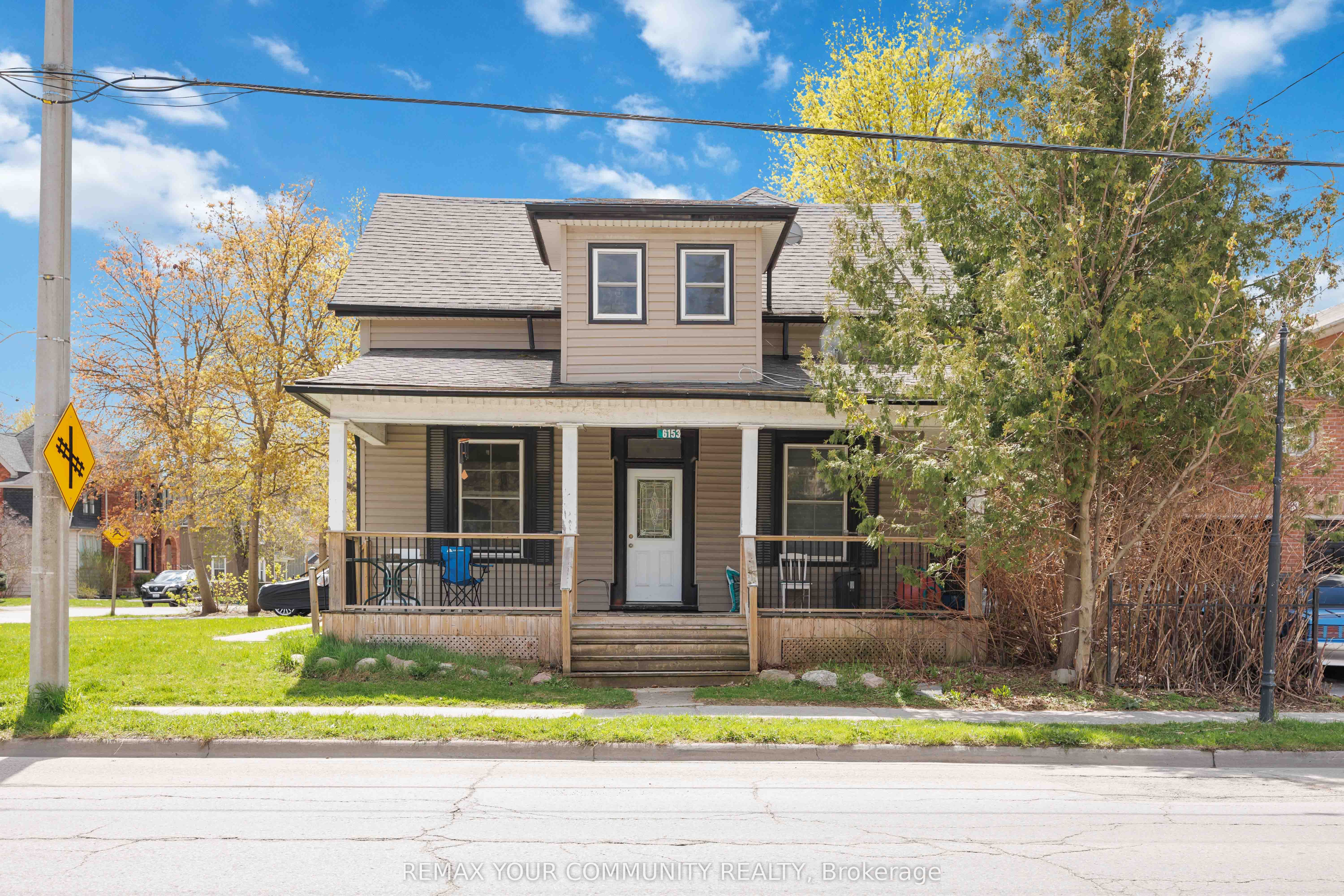 6153 Main Street, Whitchurch-Stouffville, On L4a 3r6