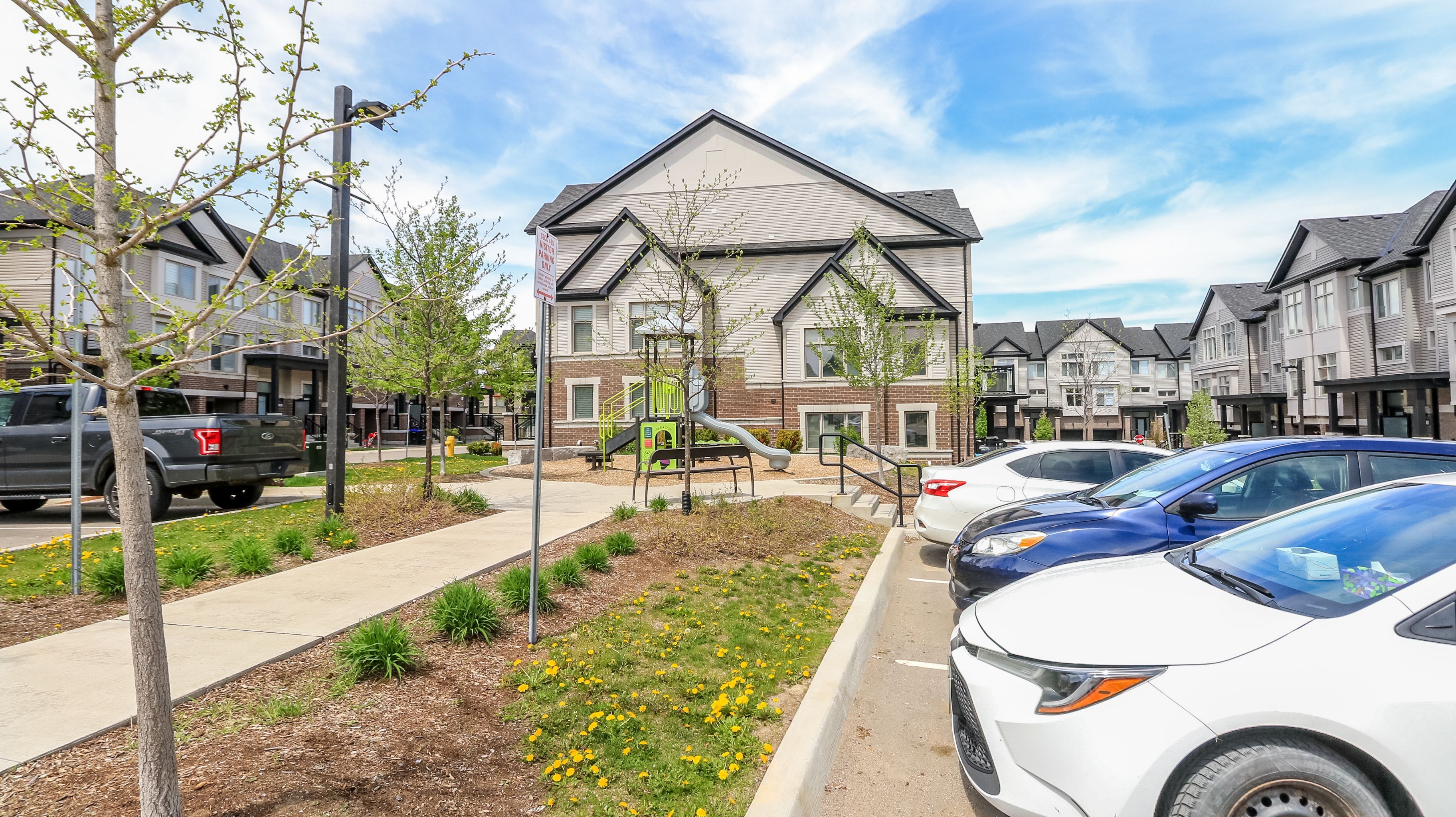5 Hughes Lane, New Tecumseth, On L0g 1w0