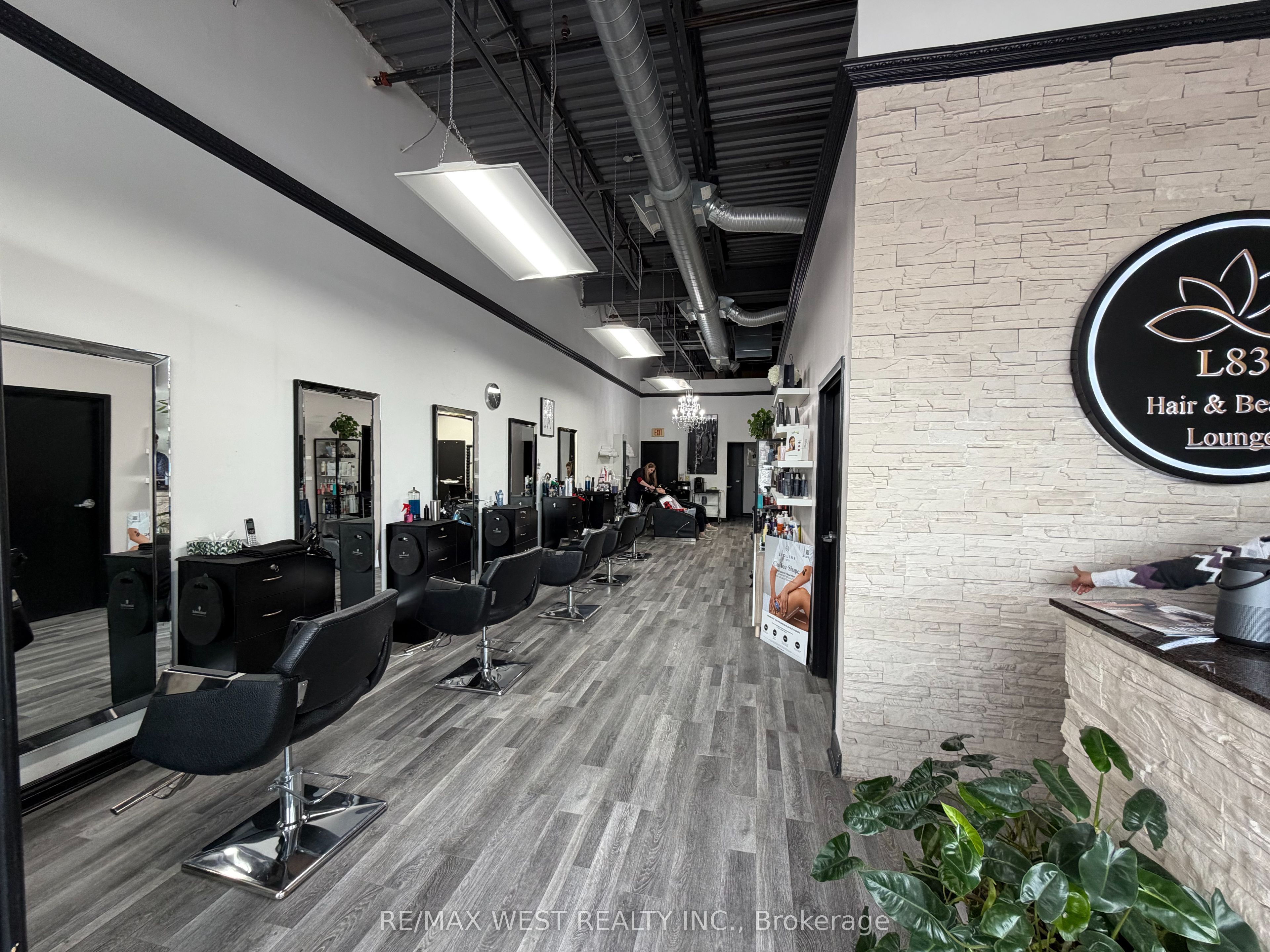 8707 Dufferin Street 6, Vaughan, On L4j 0a2